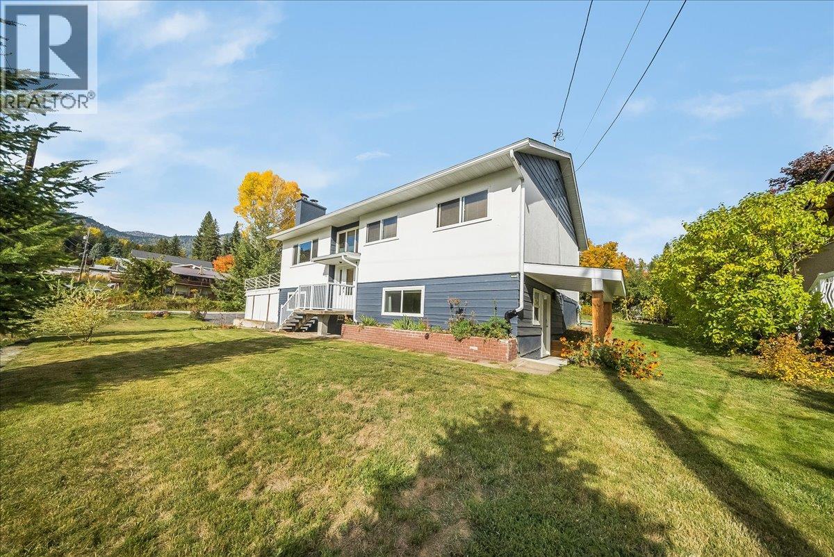 1614 Cook Avenue, Rossland, British Columbia  V0G 1Y0 - Photo 41 - 10403225