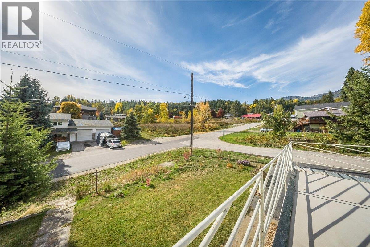 1614 Cook Avenue, Rossland, British Columbia  V0G 1Y0 - Photo 52 - 10403225