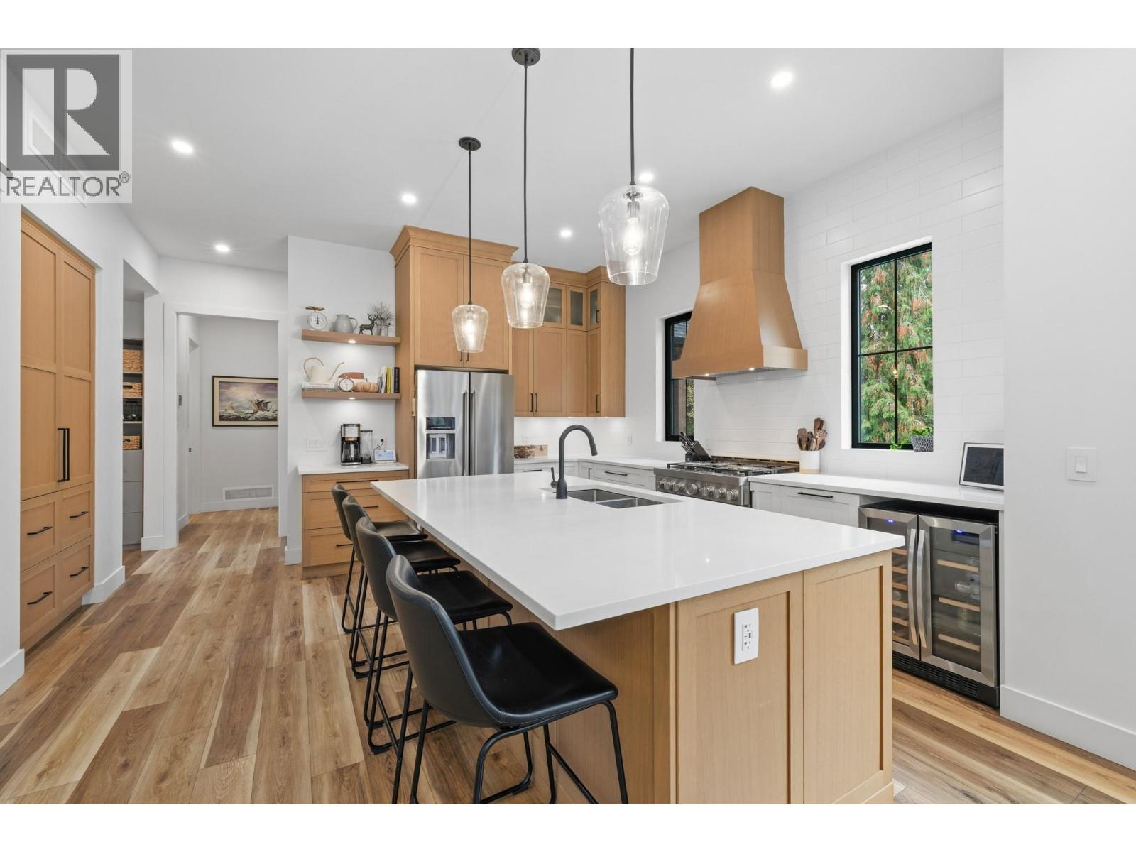 2475 Maquinna Road, Kelowna, British Columbia  V1W 2R9 - Photo 12 - 10403367
