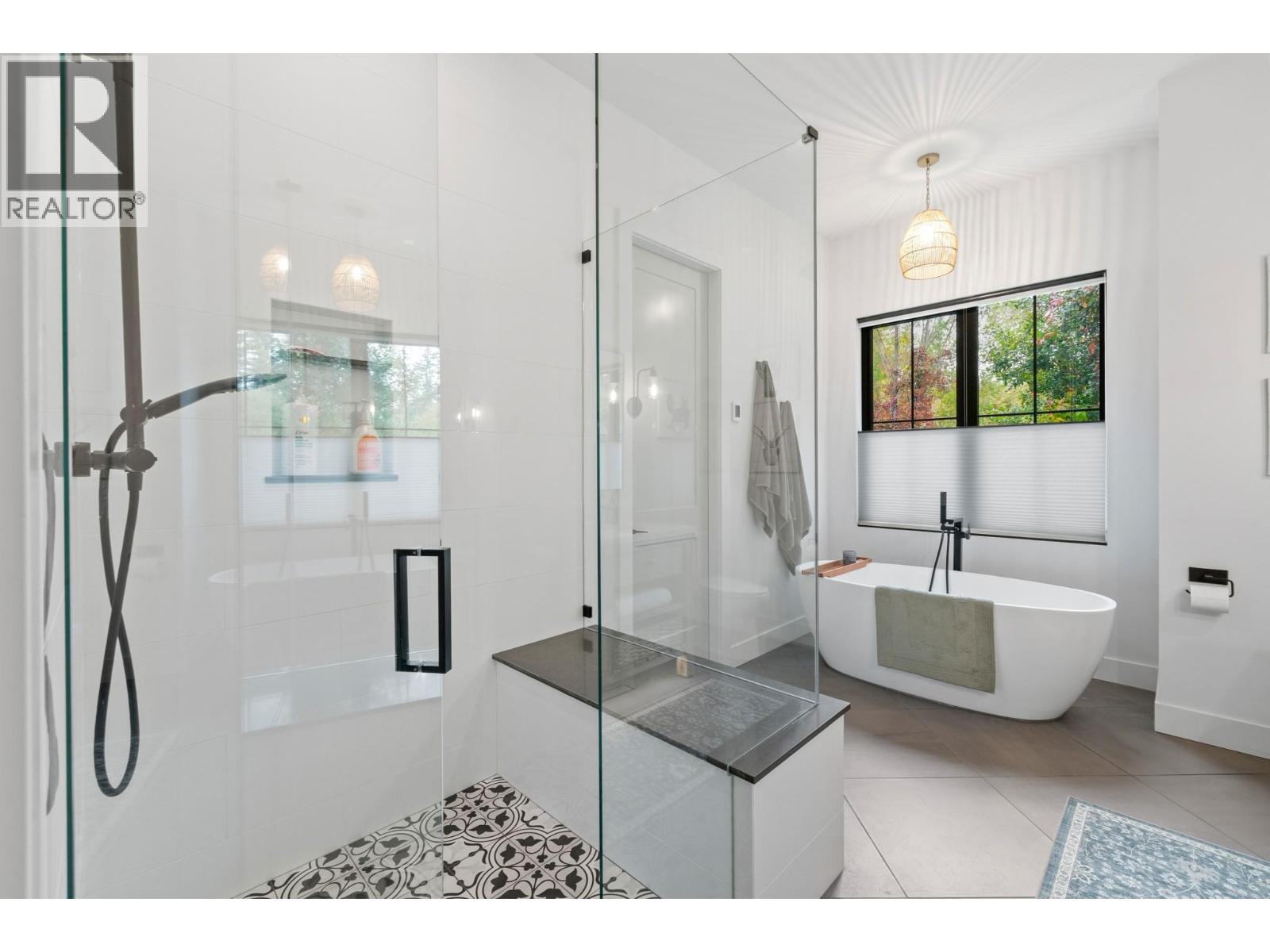 2475 Maquinna Road, Kelowna, British Columbia  V1W 2R9 - Photo 27 - 10403367