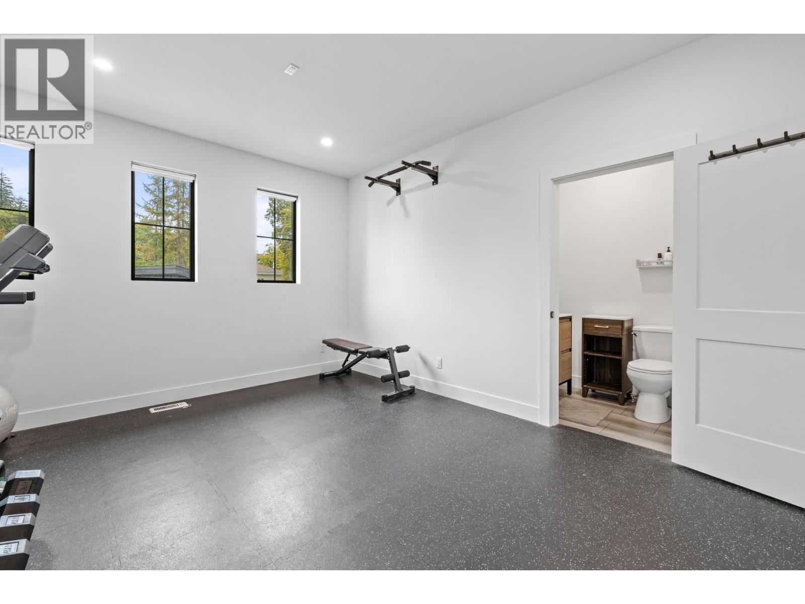 2475 Maquinna Road, Kelowna, British Columbia  V1W 2R9 - Photo 54 - 10403367