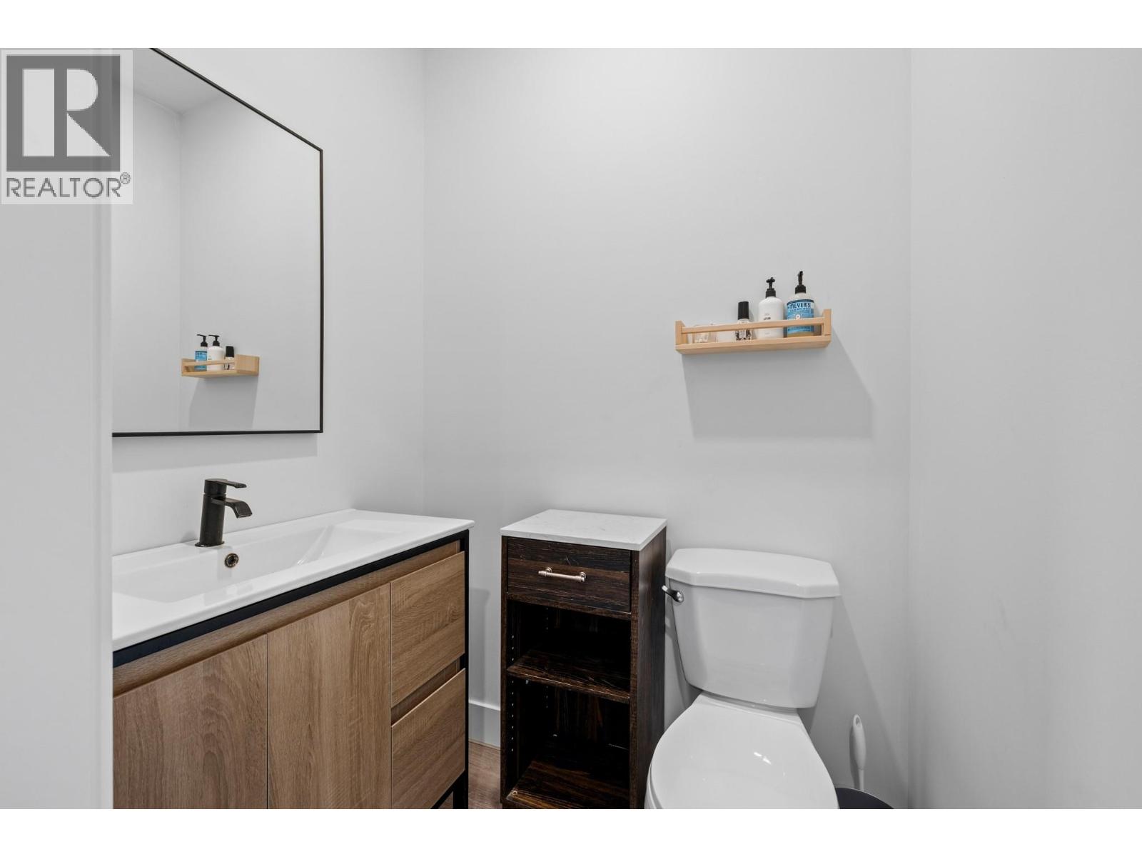 2475 Maquinna Road, Kelowna, British Columbia  V1W 2R9 - Photo 55 - 10403367