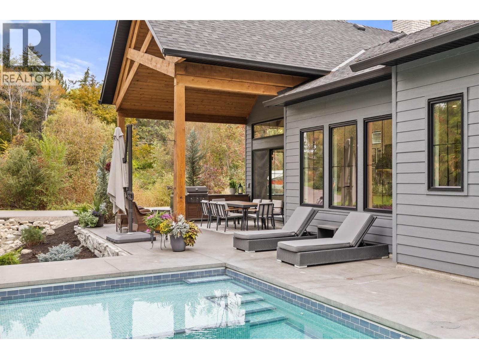 2475 Maquinna Road, Kelowna, British Columbia  V1W 2R9 - Photo 69 - 10403367