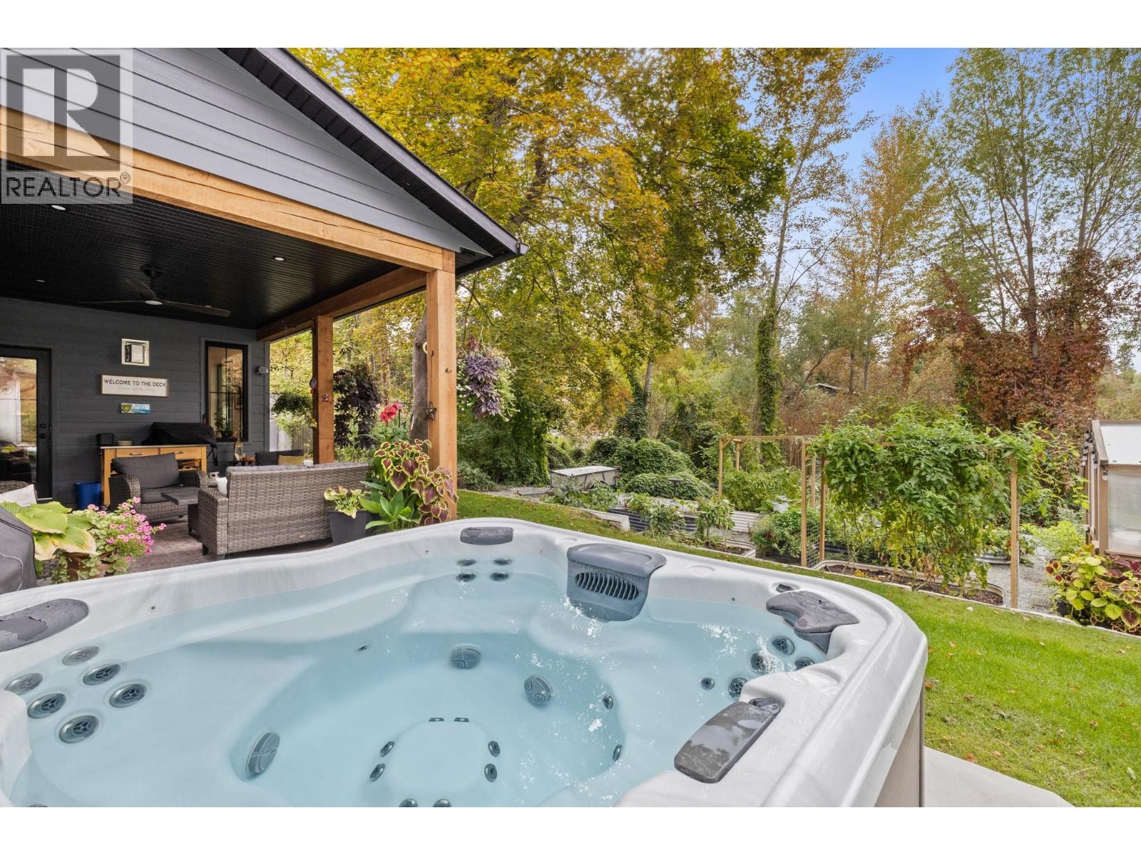 2475 Maquinna Road, Kelowna, British Columbia  V1W 2R9 - Photo 71 - 10403367