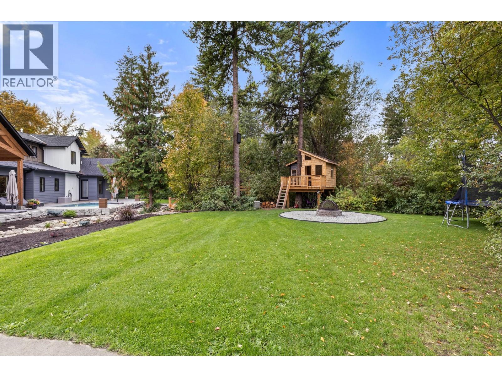 2475 Maquinna Road, Kelowna, British Columbia  V1W 2R9 - Photo 76 - 10403367