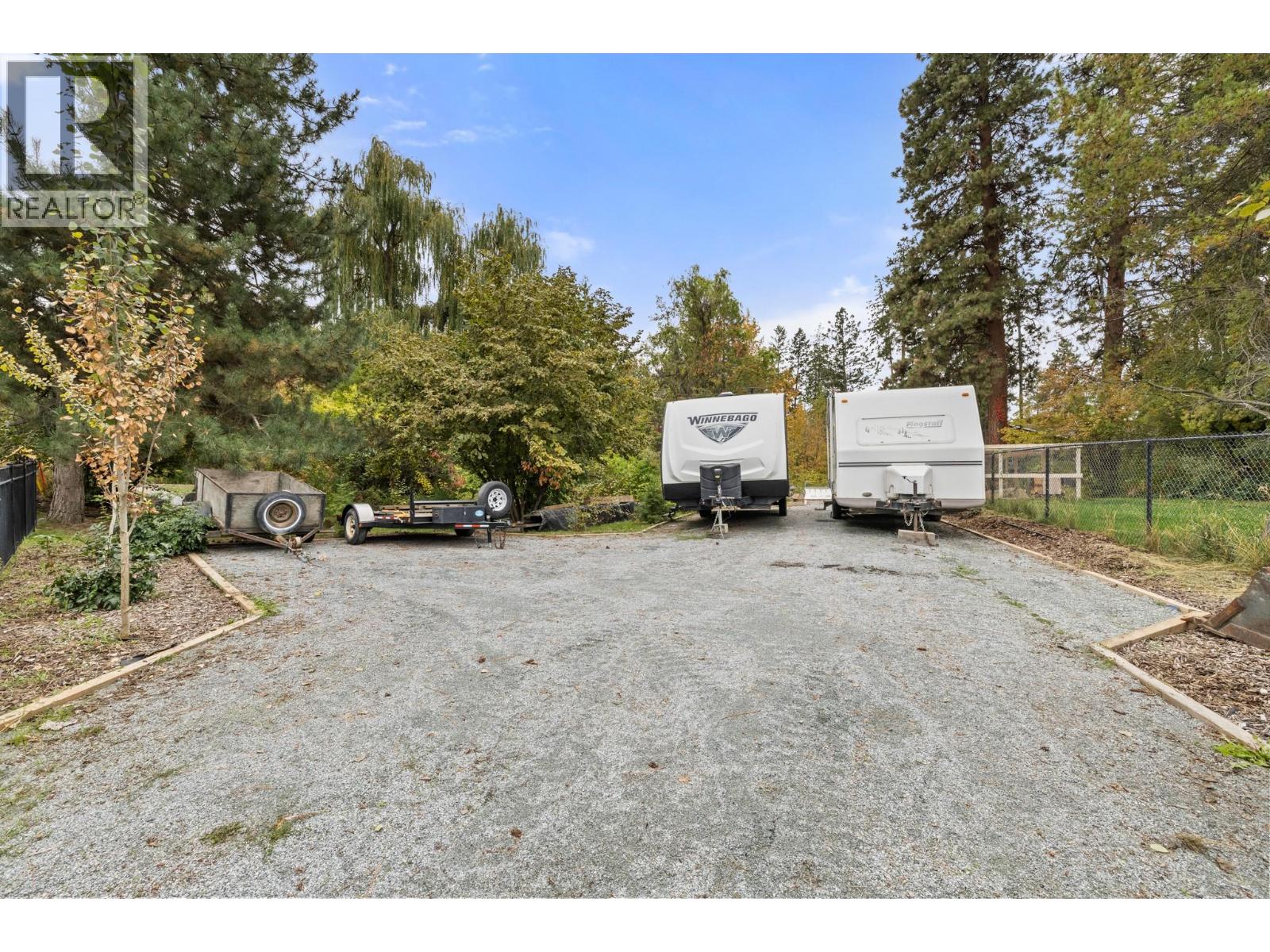 2475 Maquinna Road, Kelowna, British Columbia  V1W 2R9 - Photo 80 - 10403367
