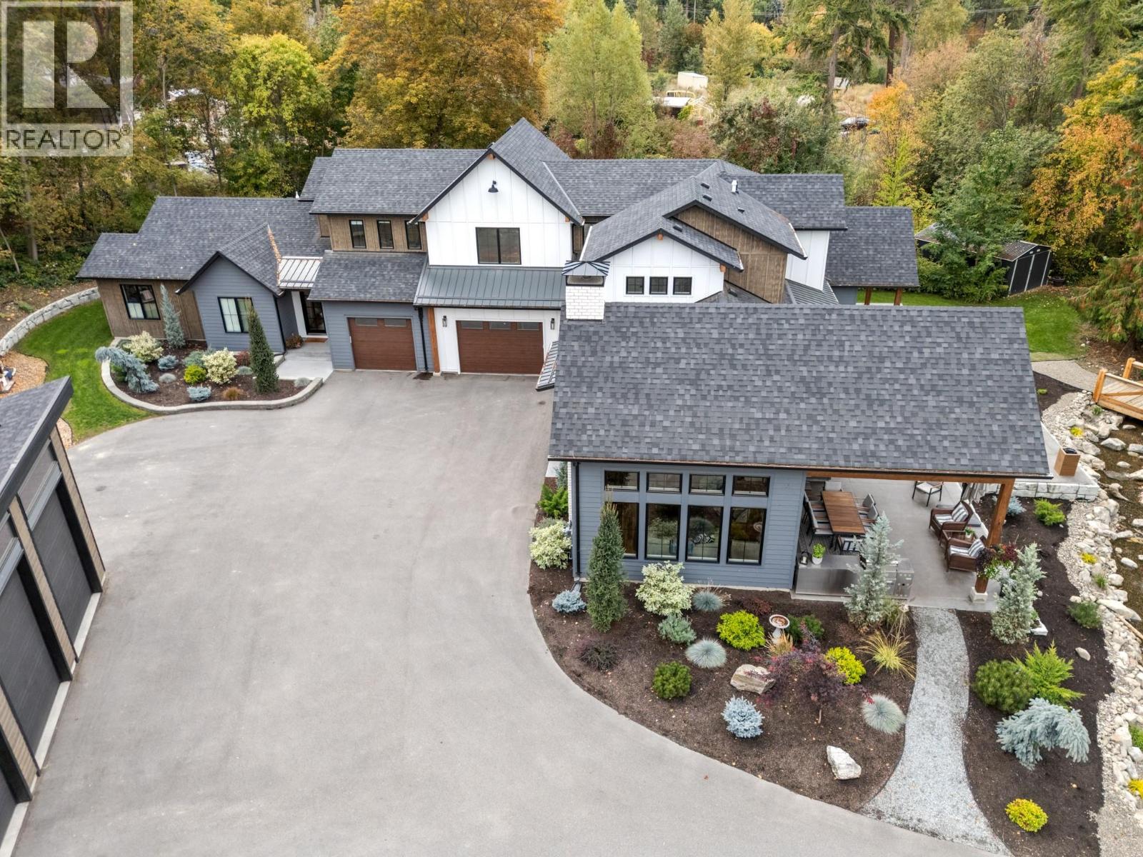 2475 Maquinna Road, Kelowna, British Columbia  V1W 2R9 - Photo 87 - 10403367