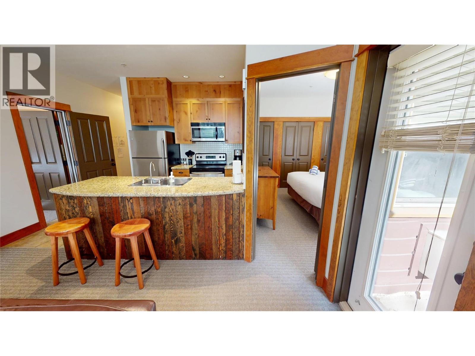 4559 Timberline Crescent Unit# 613b, Fernie, British Columbia  V0B 1M6 - Photo 3 - 10403151