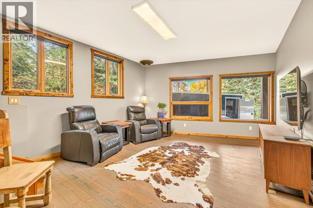 15 Alpine Trail Crescent, Fernie, British Columbia  V0B 1M5 - Photo 33 - 10403381