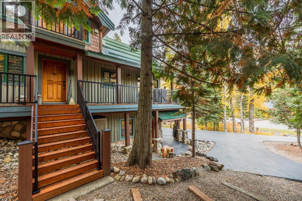 15 Alpine Trail Crescent, Fernie, British Columbia  V0B 1M5 - Photo 4 - 10403381