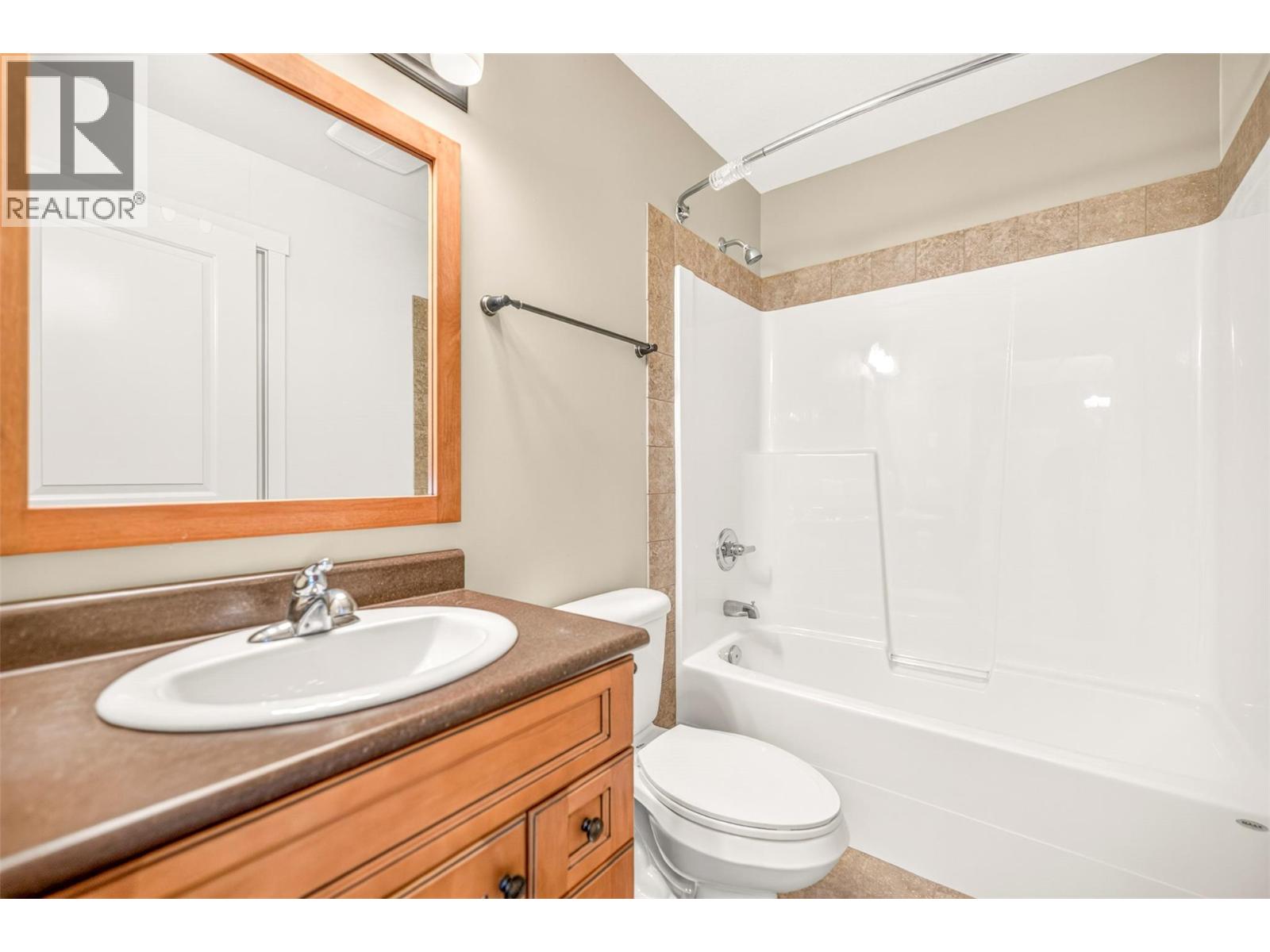 1330 Whitewood Crescent Unit# 210, Sparwood, British Columbia  V0B 2G2 - Photo 14 - 10403383