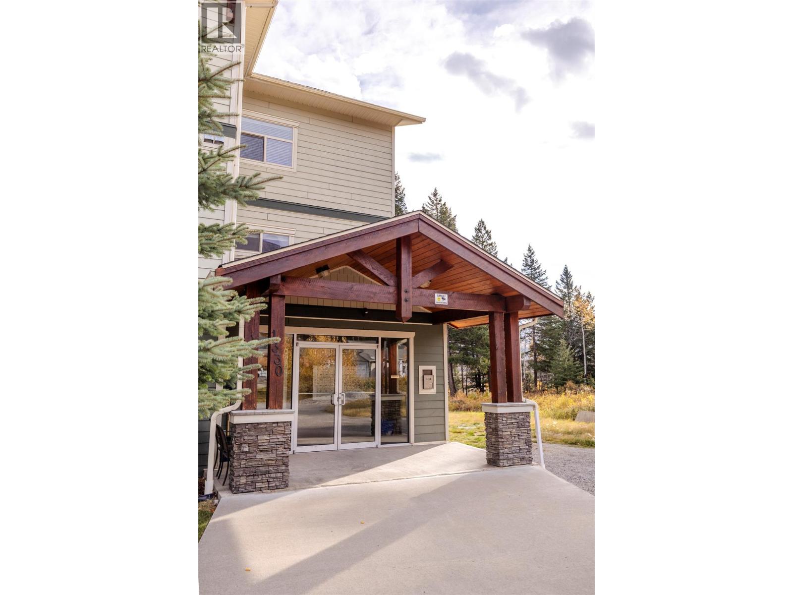 1330 Whitewood Crescent Unit# 210, Sparwood, British Columbia  V0B 2G2 - Photo 3 - 10403383