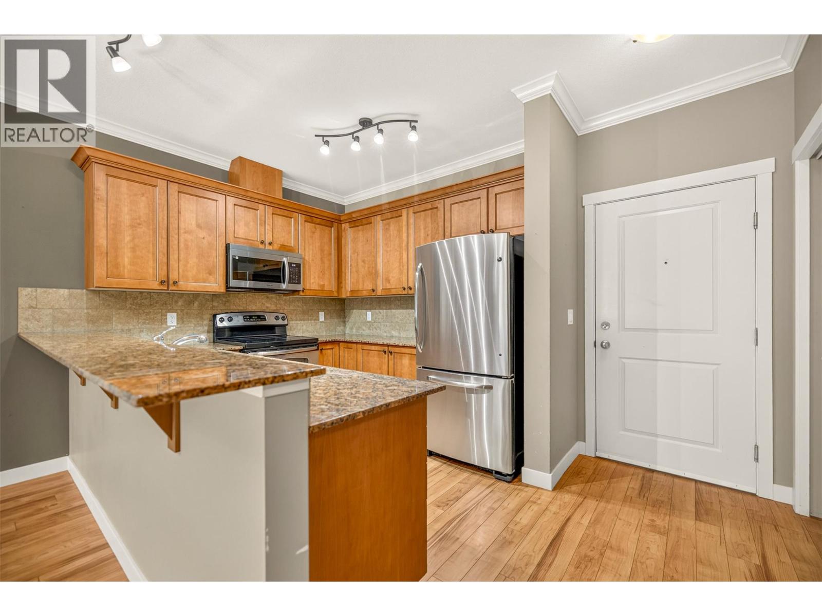 1330 Whitewood Crescent Unit# 210, Sparwood, British Columbia  V0B 2G2 - Photo 5 - 10403383