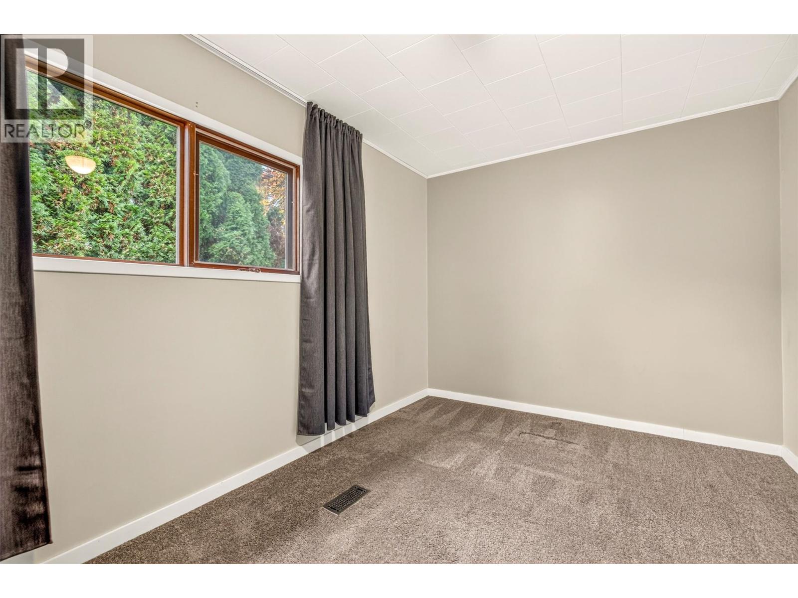 761 4th Avenue, Fernie, British Columbia  V0B 1M0 - Photo 45 - 10403382