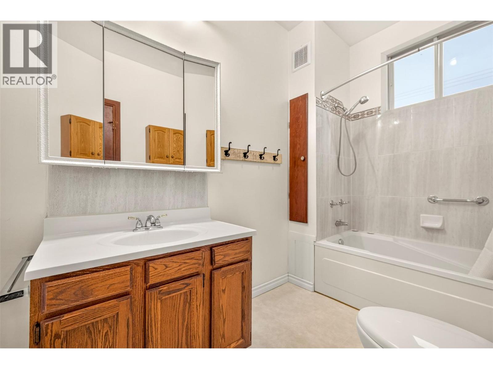 761 4th Avenue, Fernie, British Columbia  V0B 1M0 - Photo 50 - 10403382