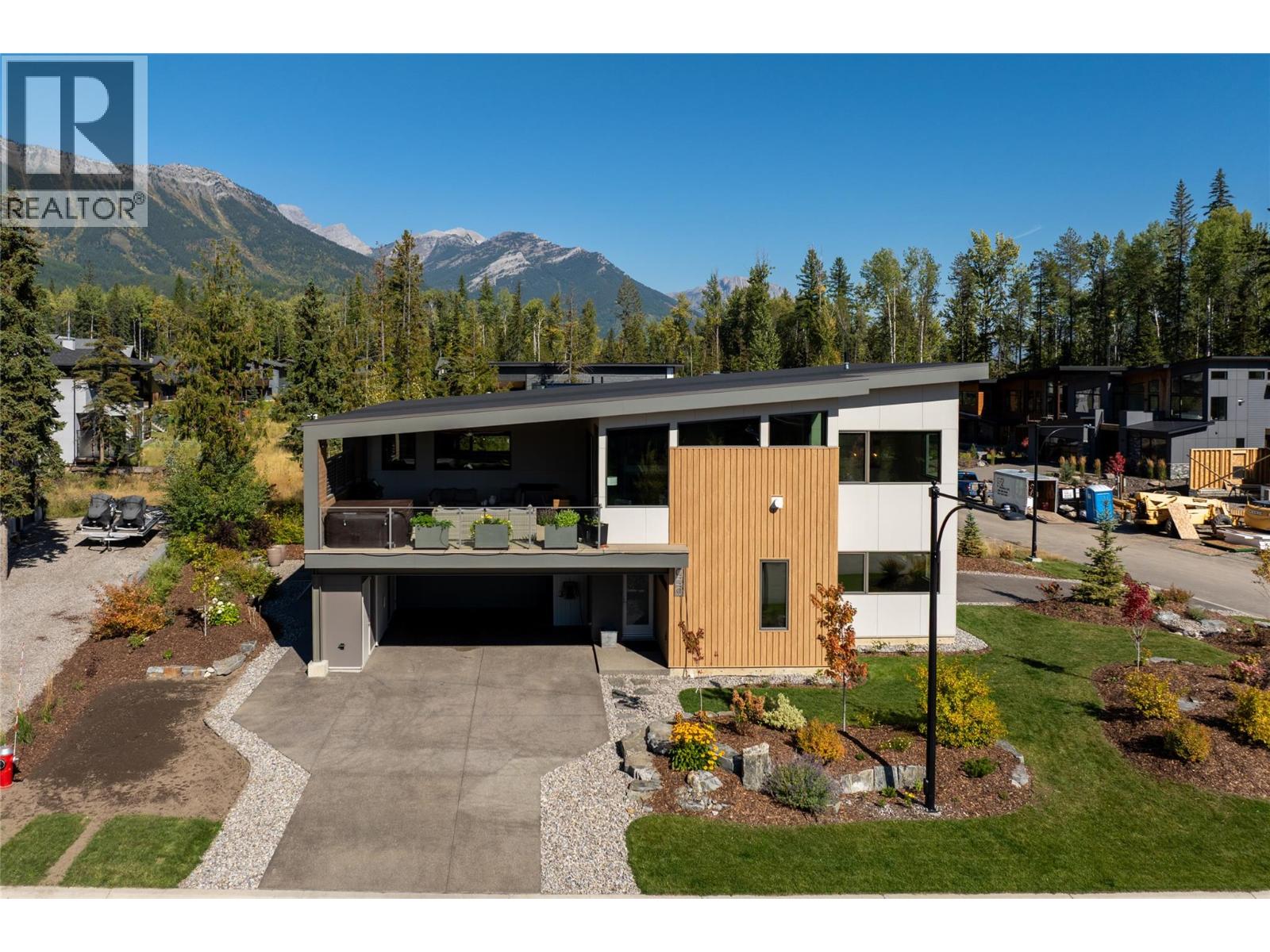 1 Huckleberry Place, Fernie, British Columbia  V0B 1M1 - Photo 1 - 10403243