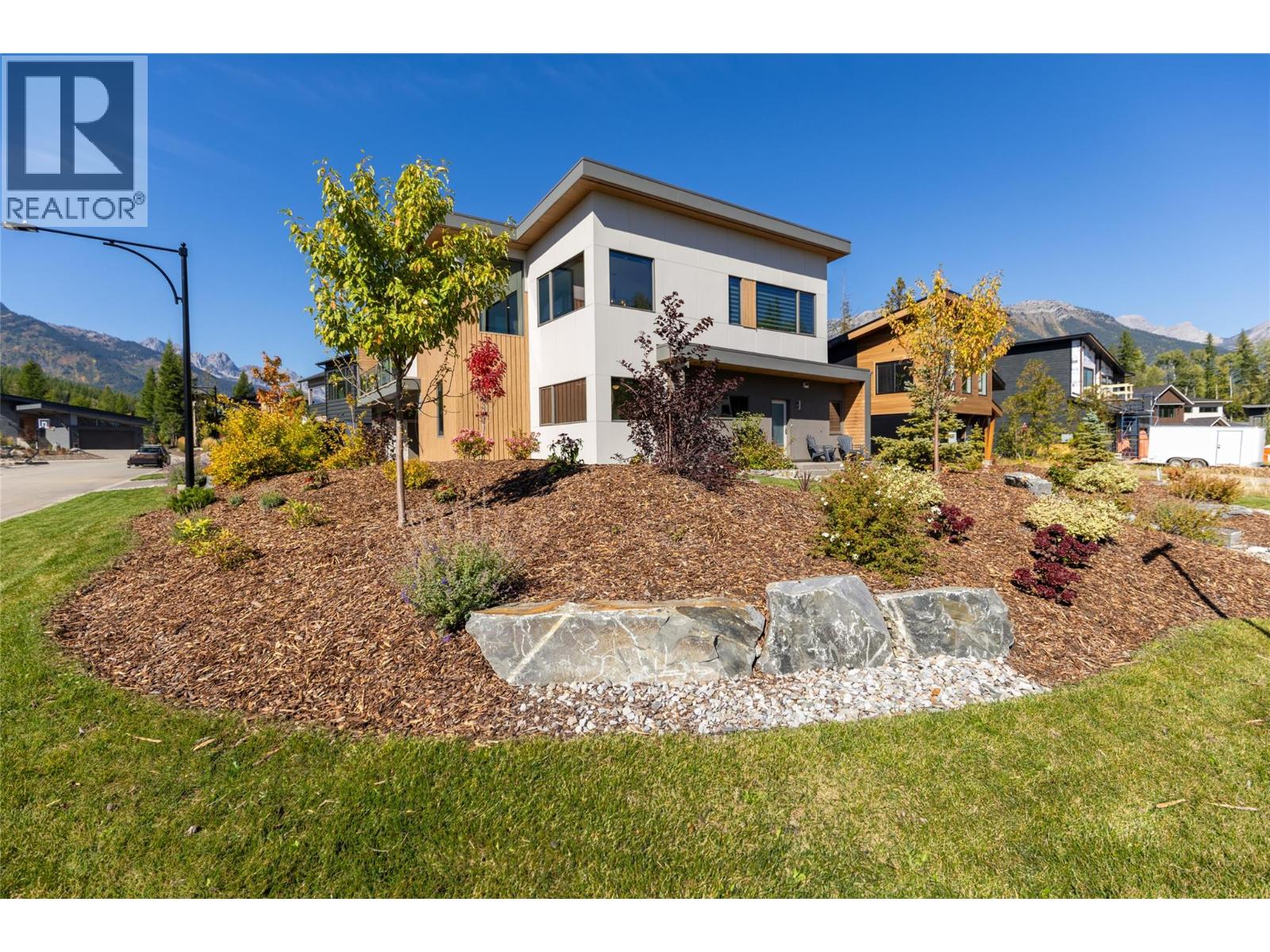 1 Huckleberry Place, Fernie, British Columbia  V0B 1M1 - Photo 4 - 10403243