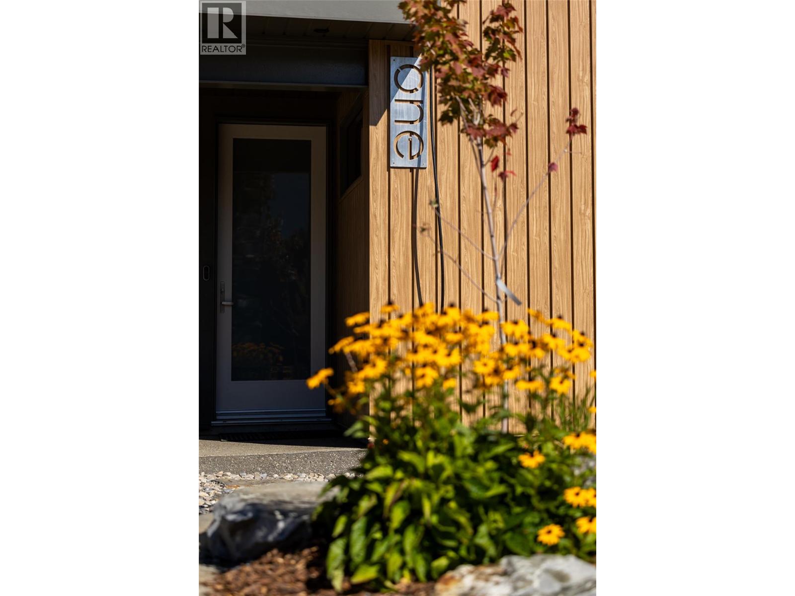 1 Huckleberry Place, Fernie, British Columbia  V0B 1M1 - Photo 7 - 10403243
