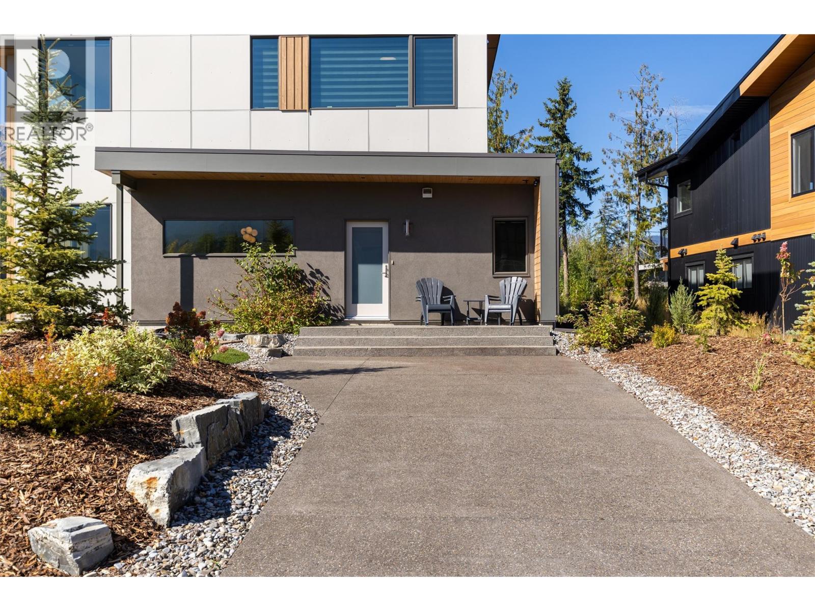 1 Huckleberry Place, Fernie, British Columbia  V0B 1M1 - Photo 9 - 10403243