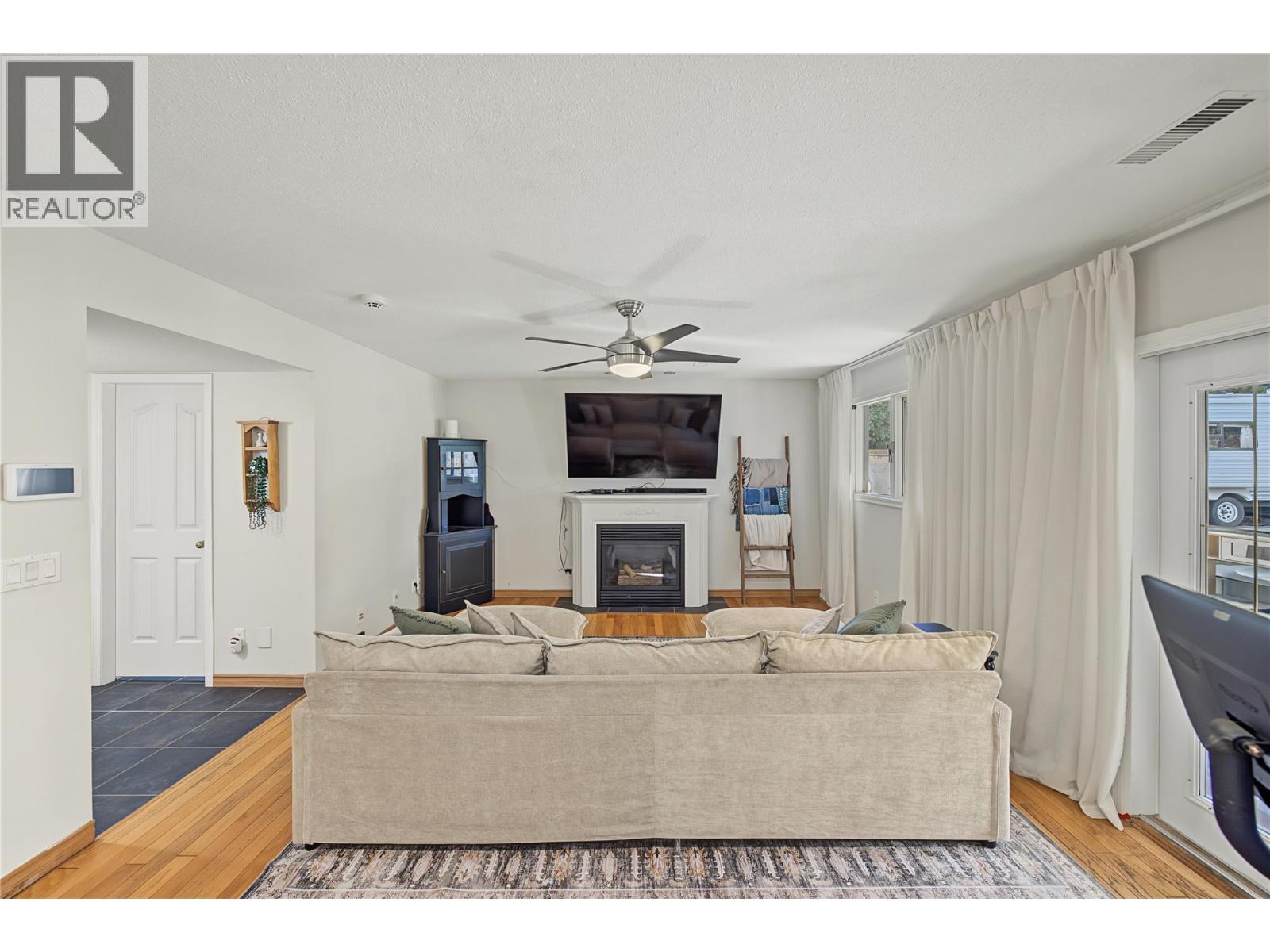 3745 Kimatouche Road, Kelowna, British Columbia  V1Y 7R2 - Photo 16 - 10403221