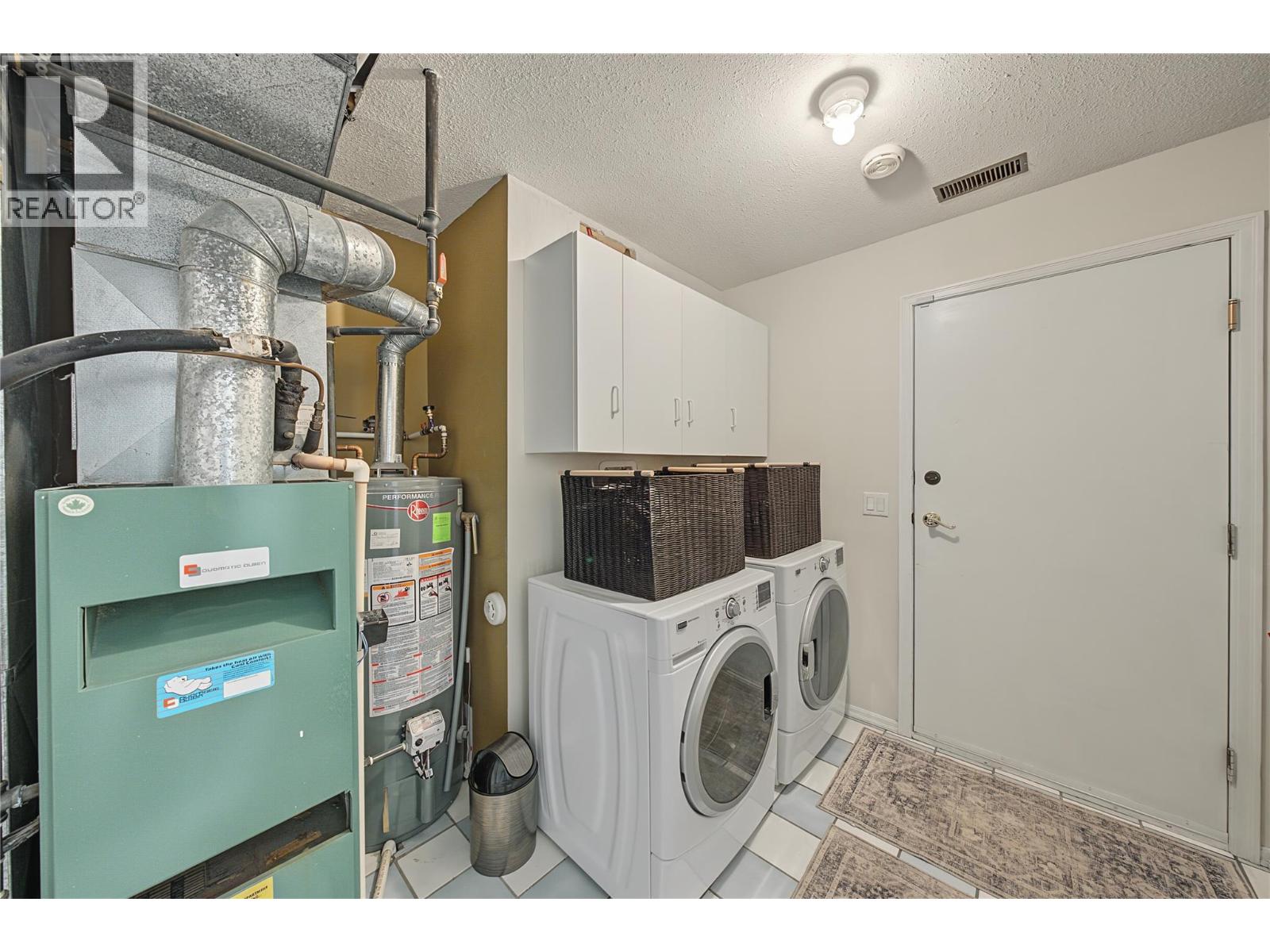 3745 Kimatouche Road, Kelowna, British Columbia  V1Y 7R2 - Photo 23 - 10403221