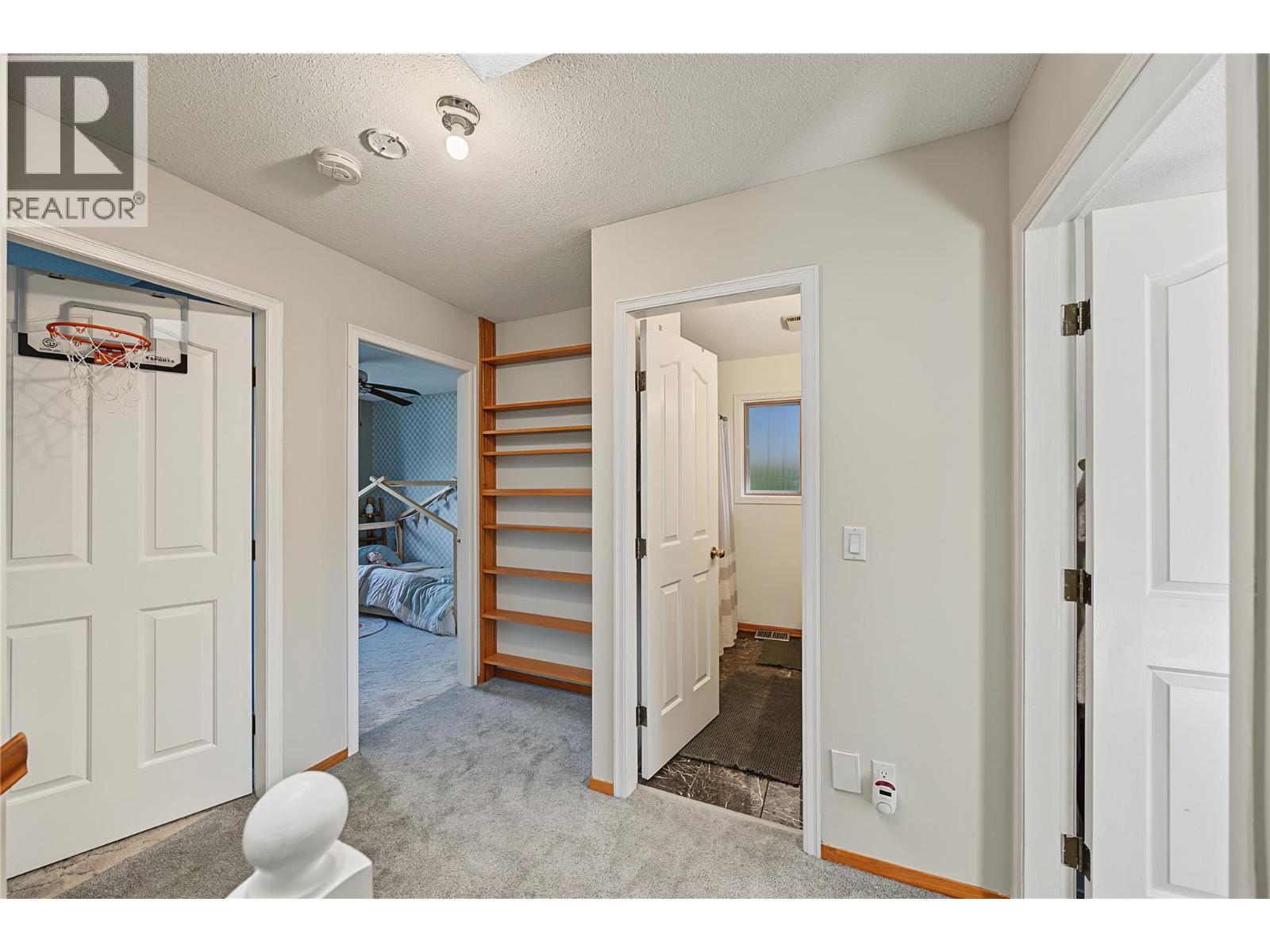 3745 Kimatouche Road, Kelowna, British Columbia  V1Y 7R2 - Photo 25 - 10403221