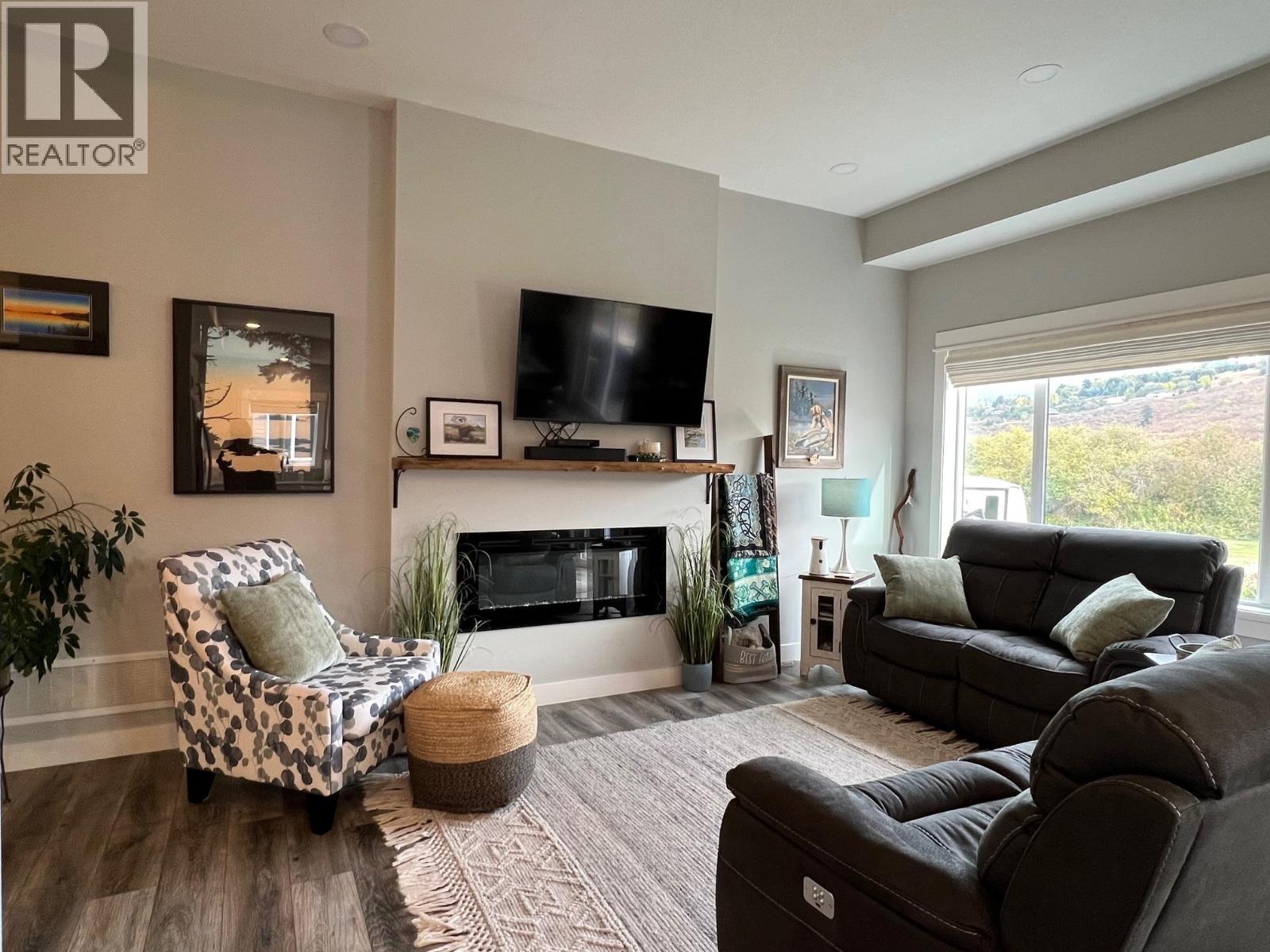 457 4 Th Street, Vernon, British Columbia  V1H 1Z1 - Photo 4 - 10400342
