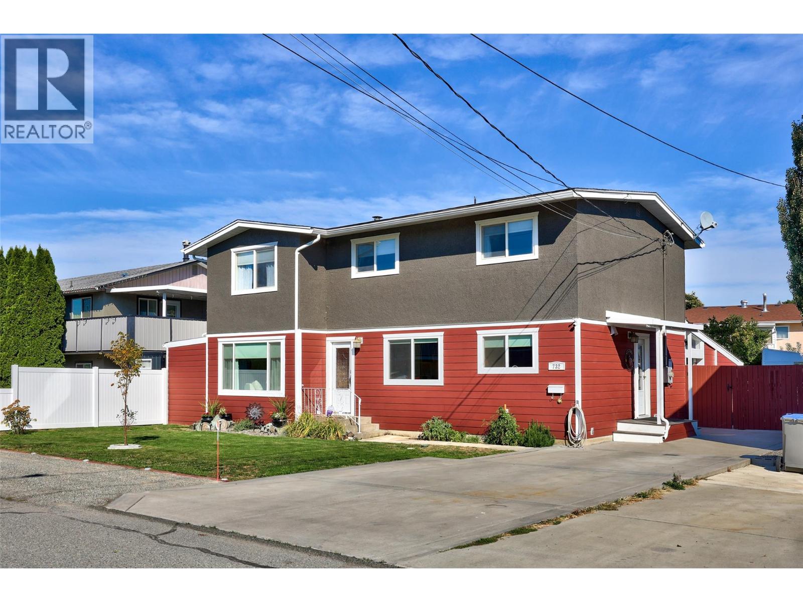 732 Ivy Avenue, Kamloops, British Columbia  V2B 3X1 - Photo 1 - 10402882