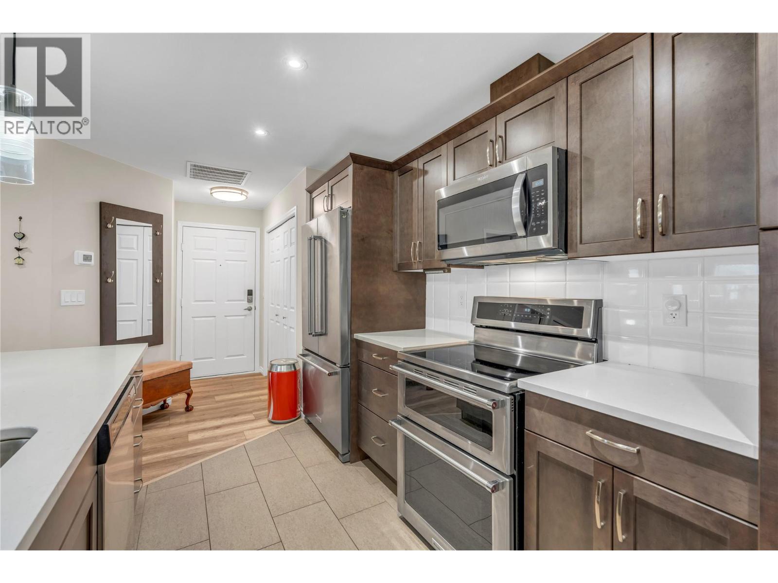 3346 Skaha Lake Road Unit# 704, Penticton, British Columbia  V2A 0H6 - Photo 13 - 10403410