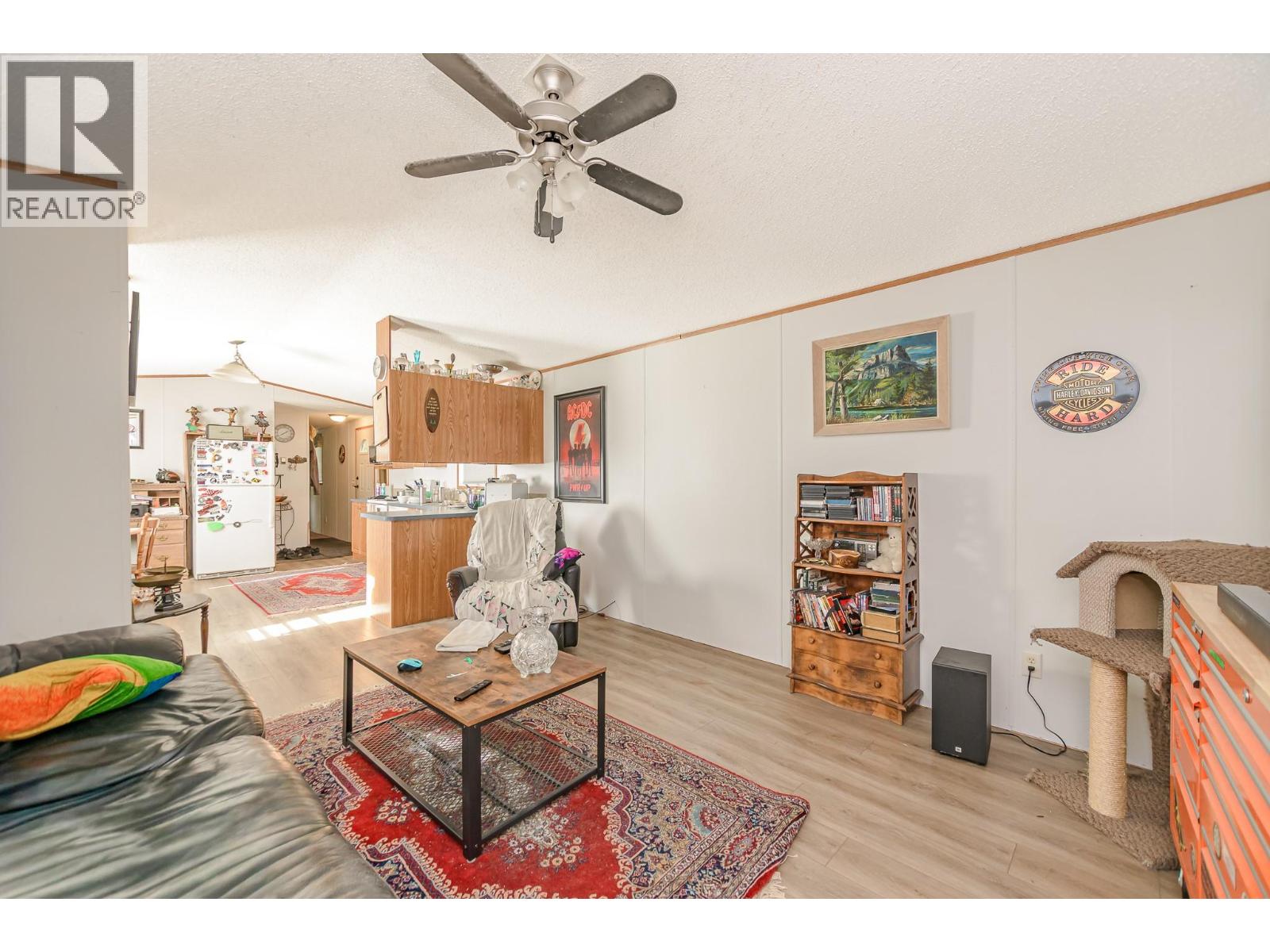 2841 Simpson Road, Lee Creek, British Columbia  V0E 1M4 - Photo 10 - 10403399