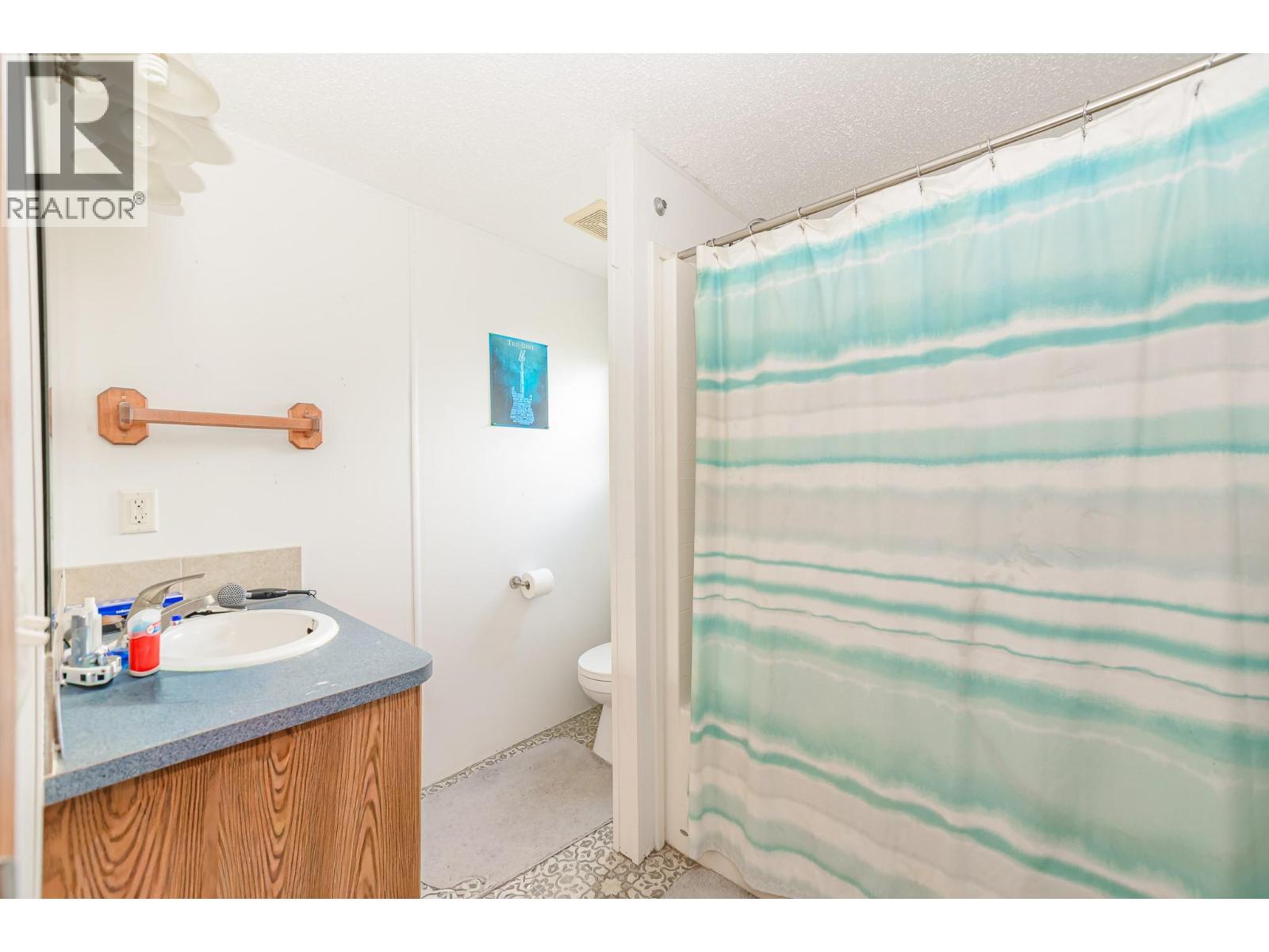 2841 Simpson Road, Lee Creek, British Columbia  V0E 1M4 - Photo 13 - 10403399
