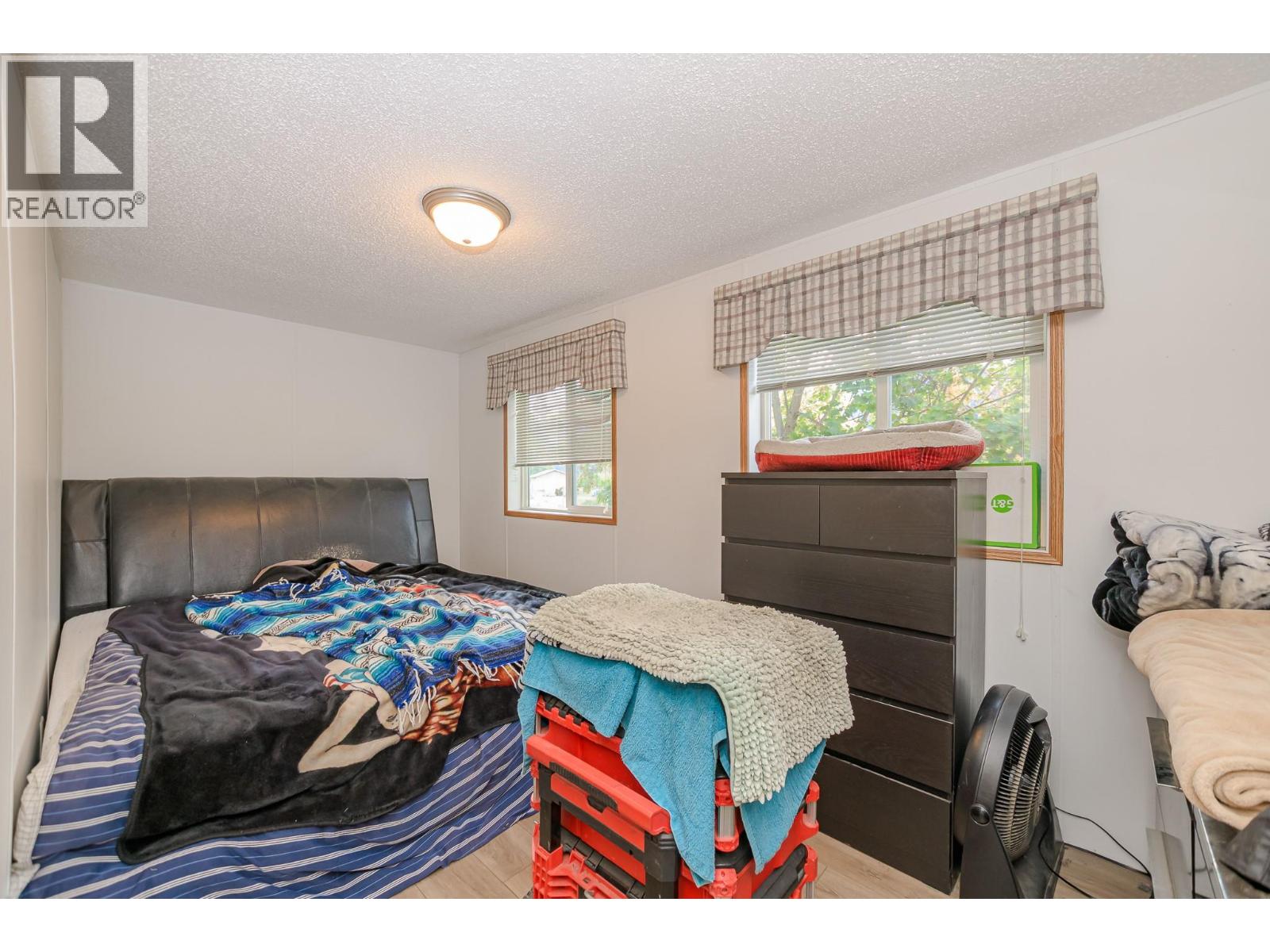 2841 Simpson Road, Lee Creek, British Columbia  V0E 1M4 - Photo 16 - 10403399