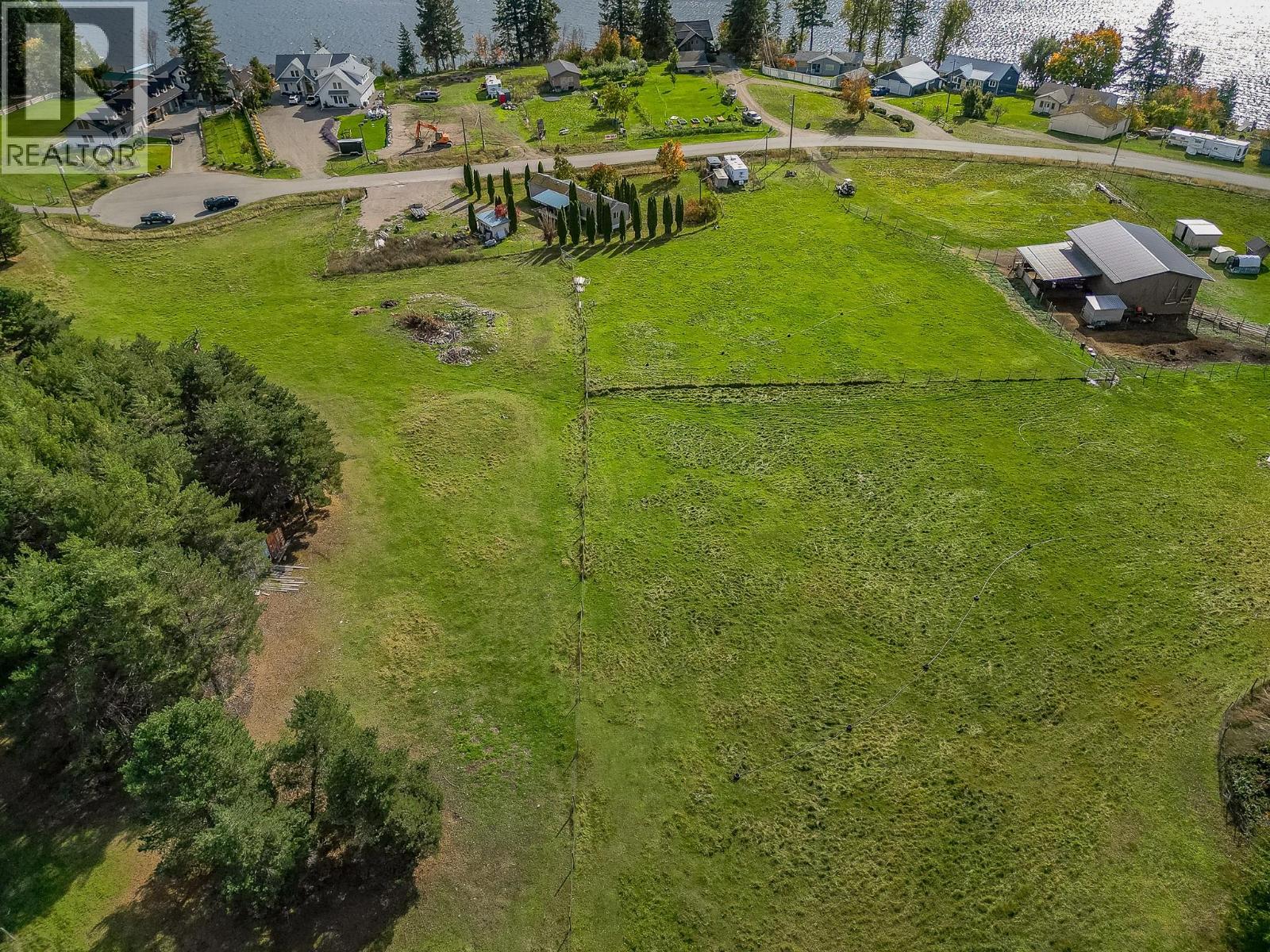 2841 Simpson Road, Lee Creek, British Columbia  V0E 1M4 - Photo 32 - 10403399