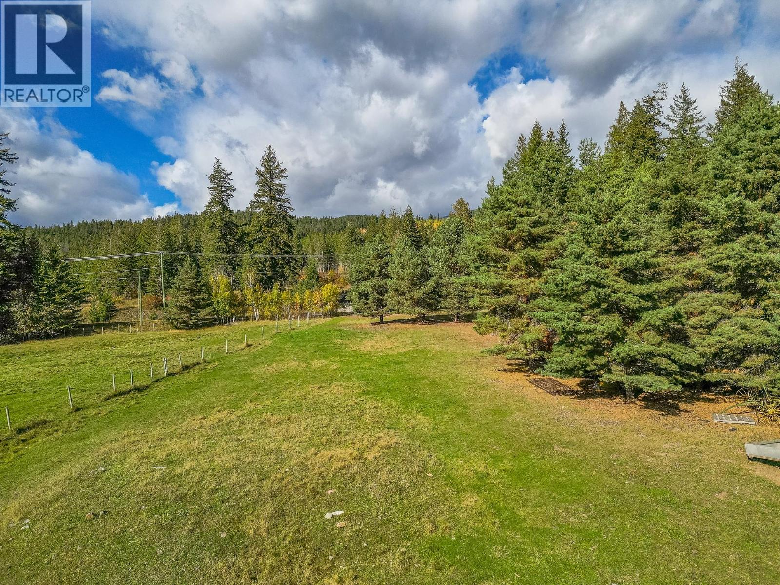 2841 Simpson Road, Lee Creek, British Columbia  V0E 1M4 - Photo 43 - 10403399