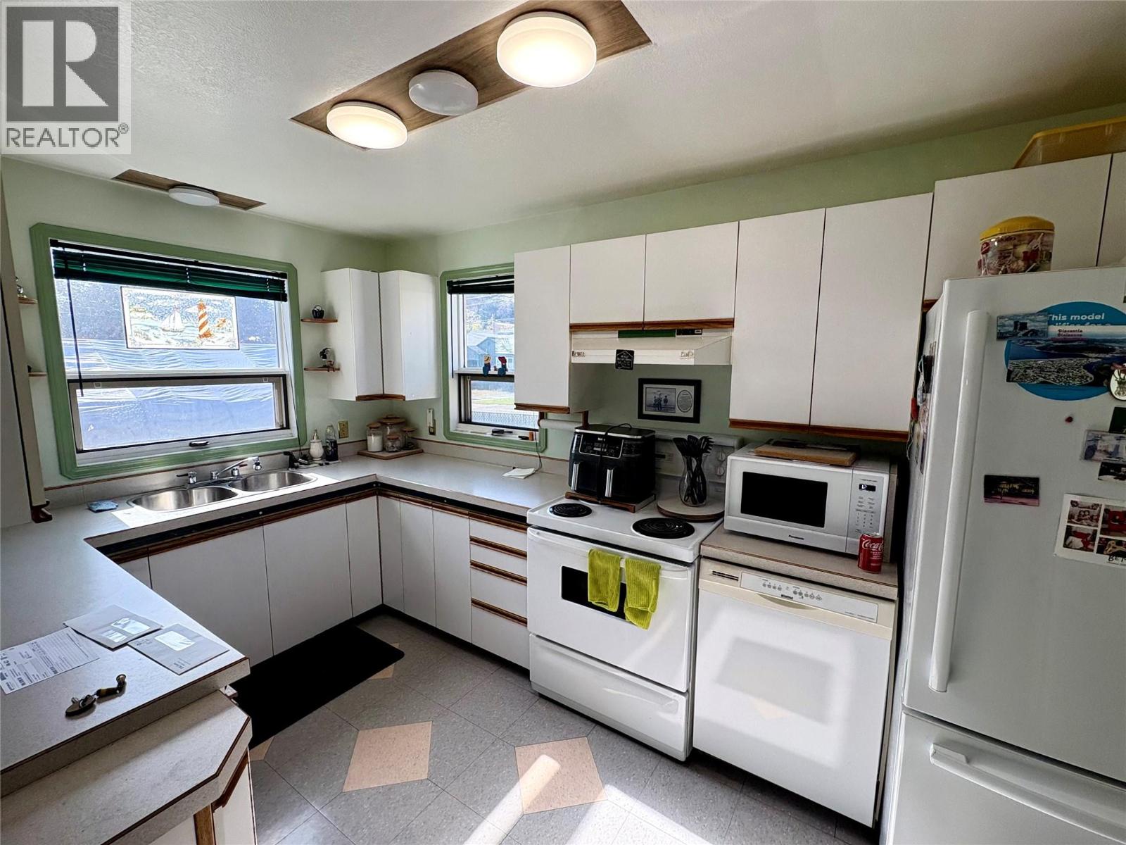 3211 35 Street, Vernon, British Columbia  V1T 6B8 - Photo 9 - 10403369