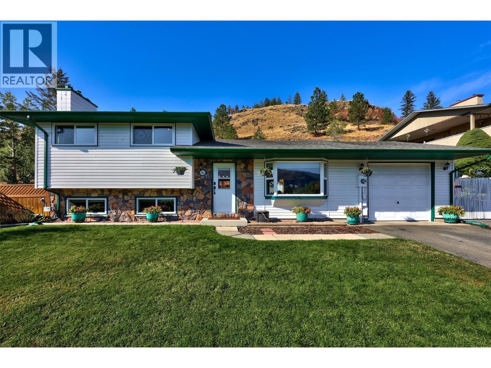 4362 Karindale Road, Kamloops, British Columbia  V2B 8N1 - Photo 1 - 10402375