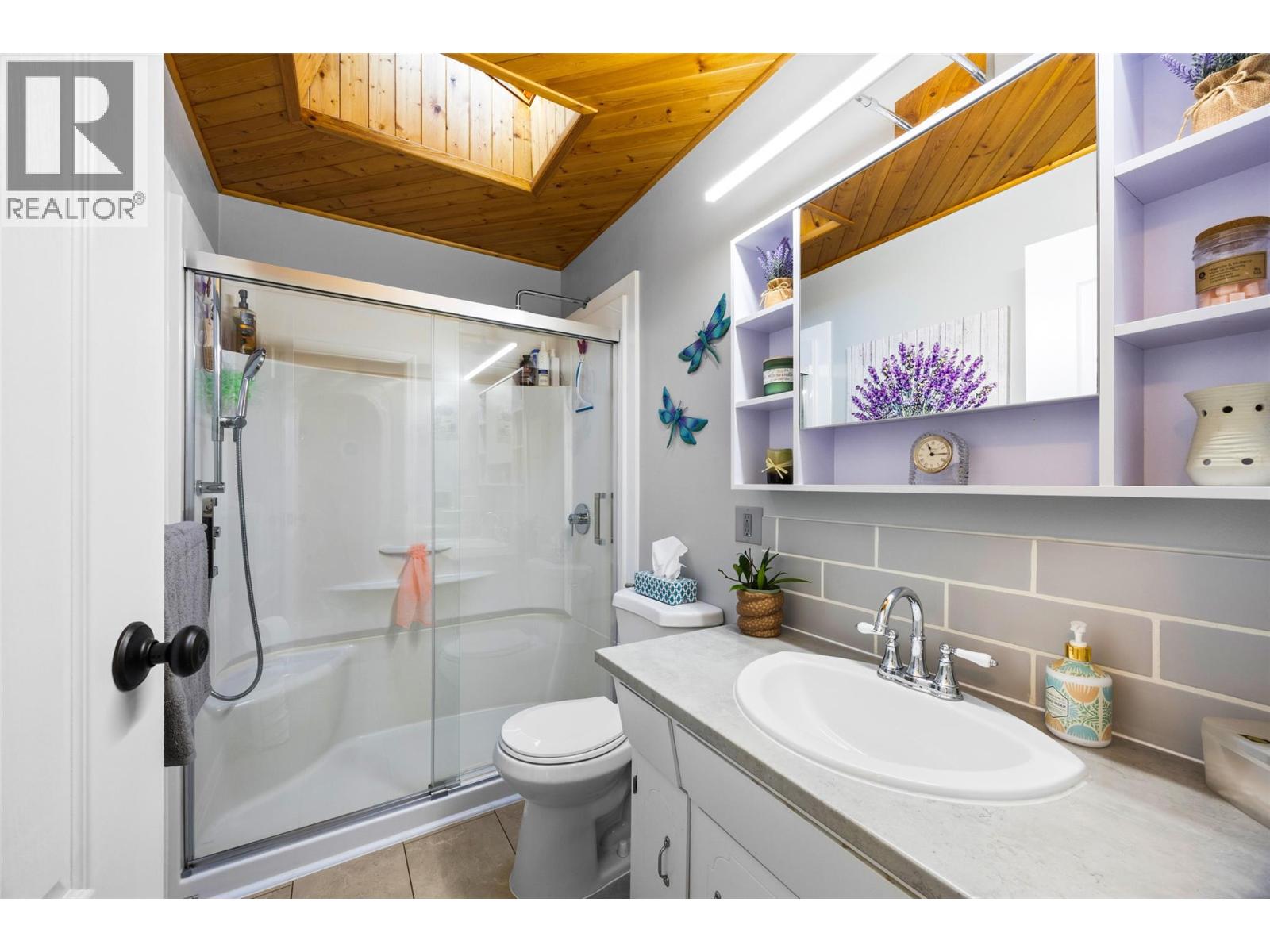 4362 Karindale Road, Kamloops, British Columbia  V2B 8N1 - Photo 14 - 10402375