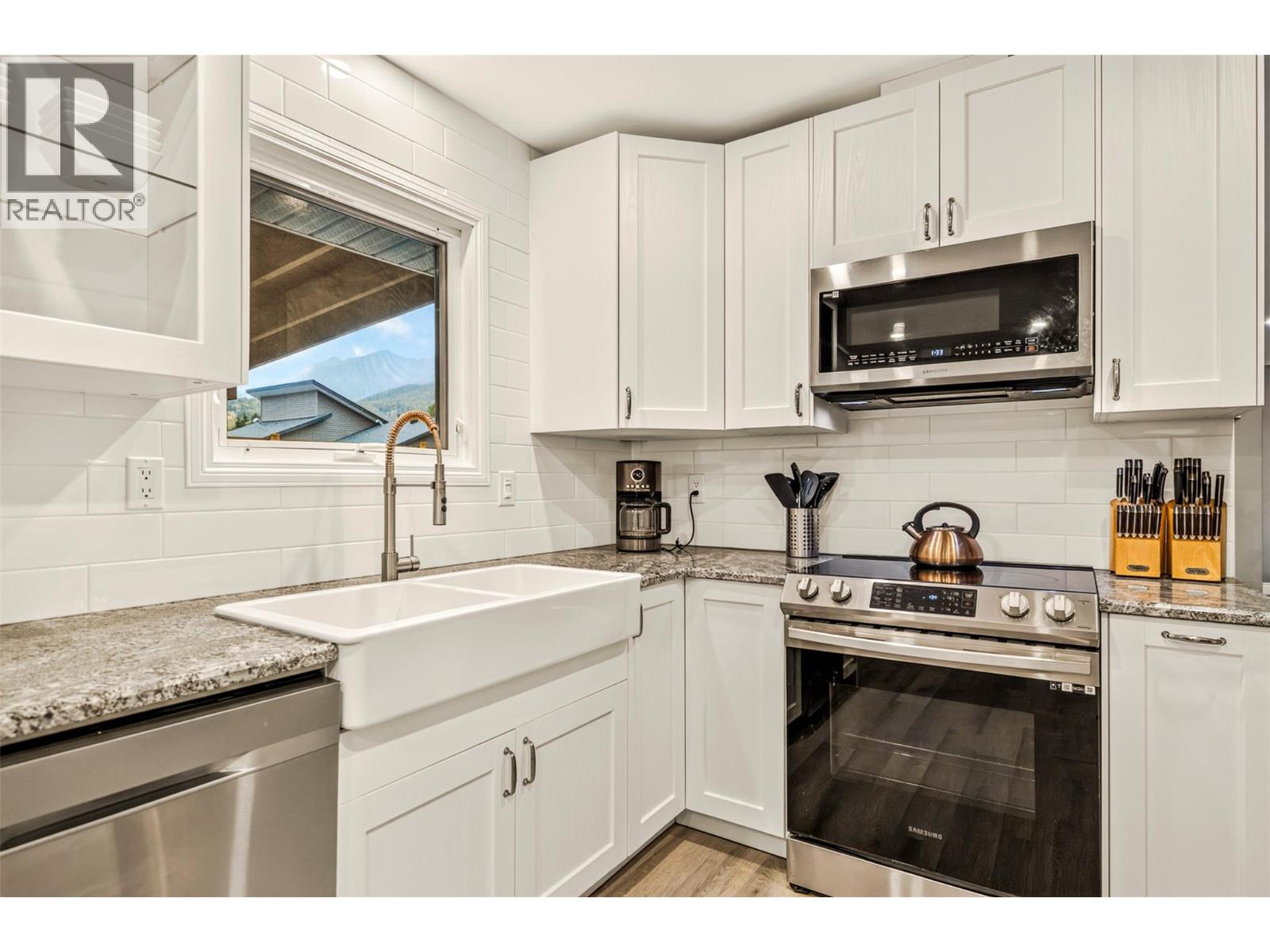 36 Mt Klauer Street, Fernie, British Columbia  V0B 1M3 - Photo 24 - 10403420