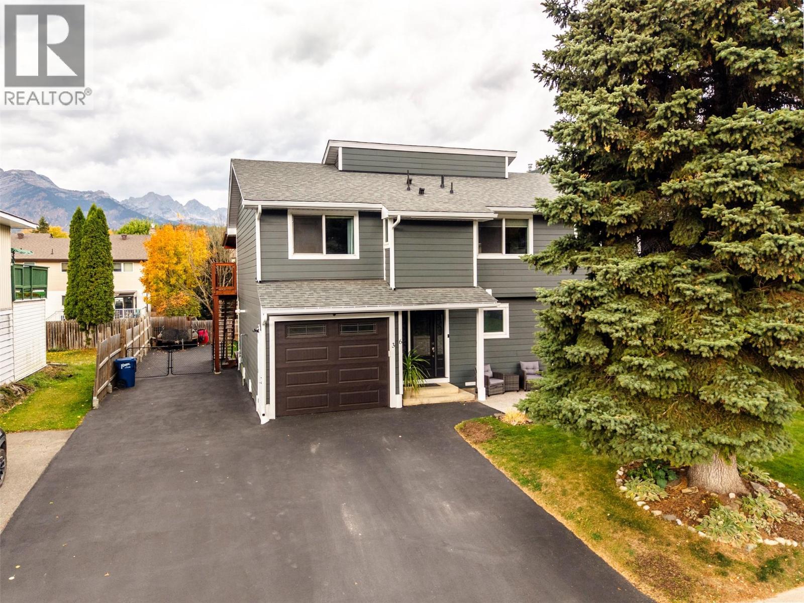 36 Mt Klauer Street, Fernie, British Columbia  V0B 1M3 - Photo 5 - 10403420
