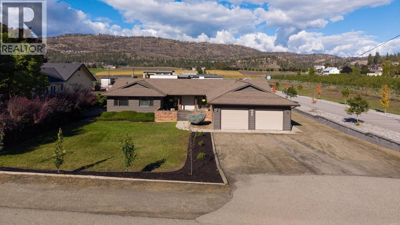 392 Valley Road N, Kelowna, British Columbia  V1V 2G1 - Photo 2 - 10402127