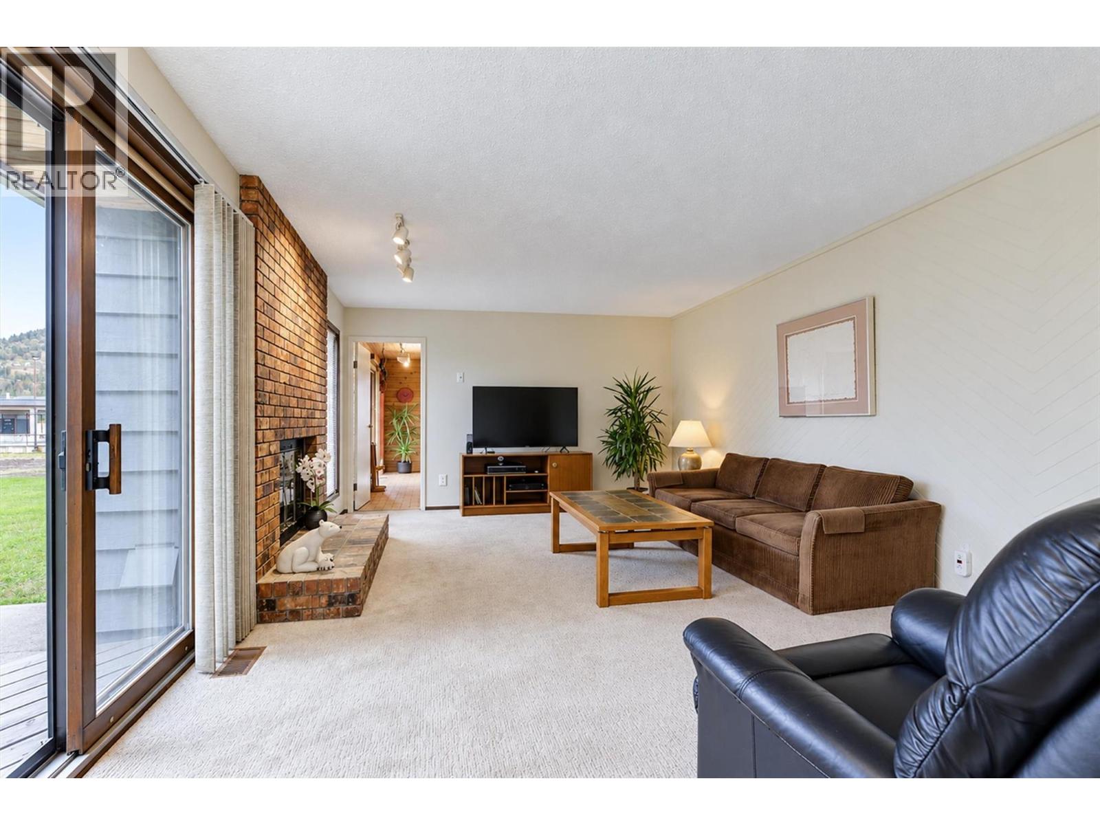 392 Valley Road N, Kelowna, British Columbia  V1V 2G1 - Photo 22 - 10402127