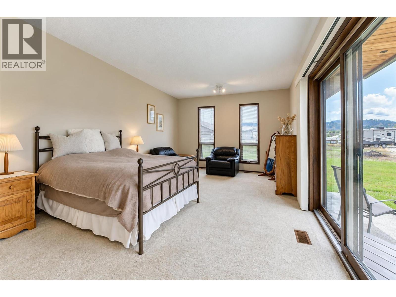 392 Valley Road N, Kelowna, British Columbia  V1V 2G1 - Photo 28 - 10402127