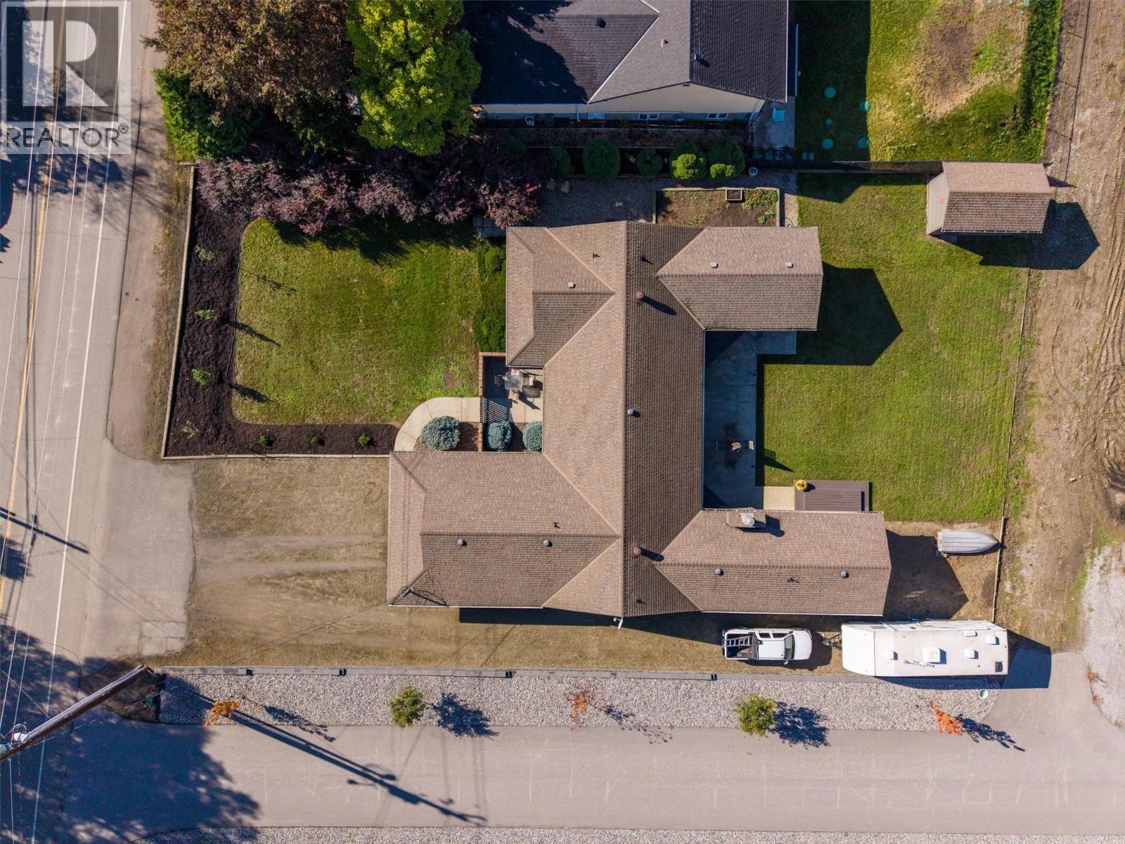 392 Valley Road N, Kelowna, British Columbia  V1V 2G1 - Photo 3 - 10402127