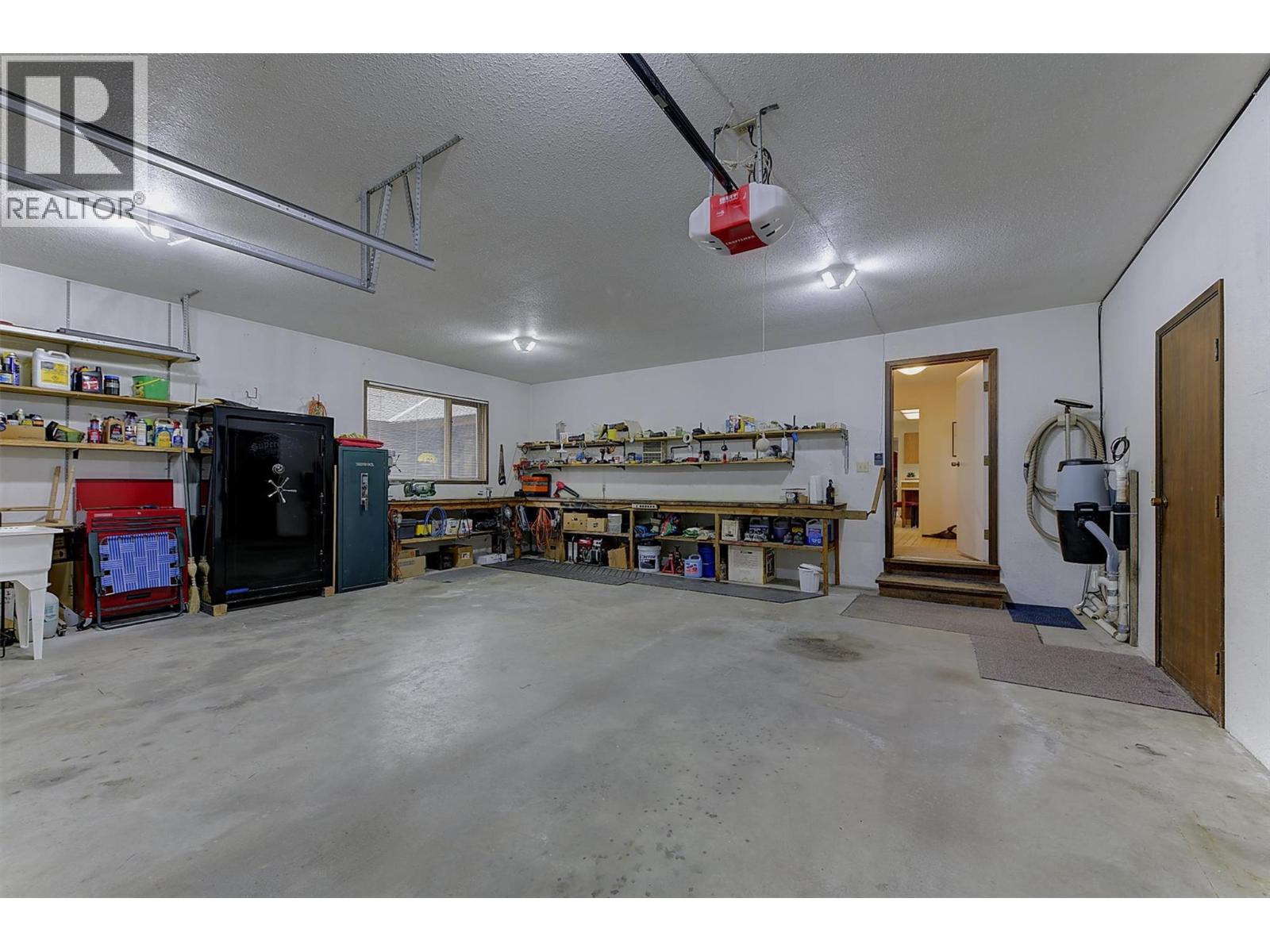 392 Valley Road N, Kelowna, British Columbia  V1V 2G1 - Photo 43 - 10402127