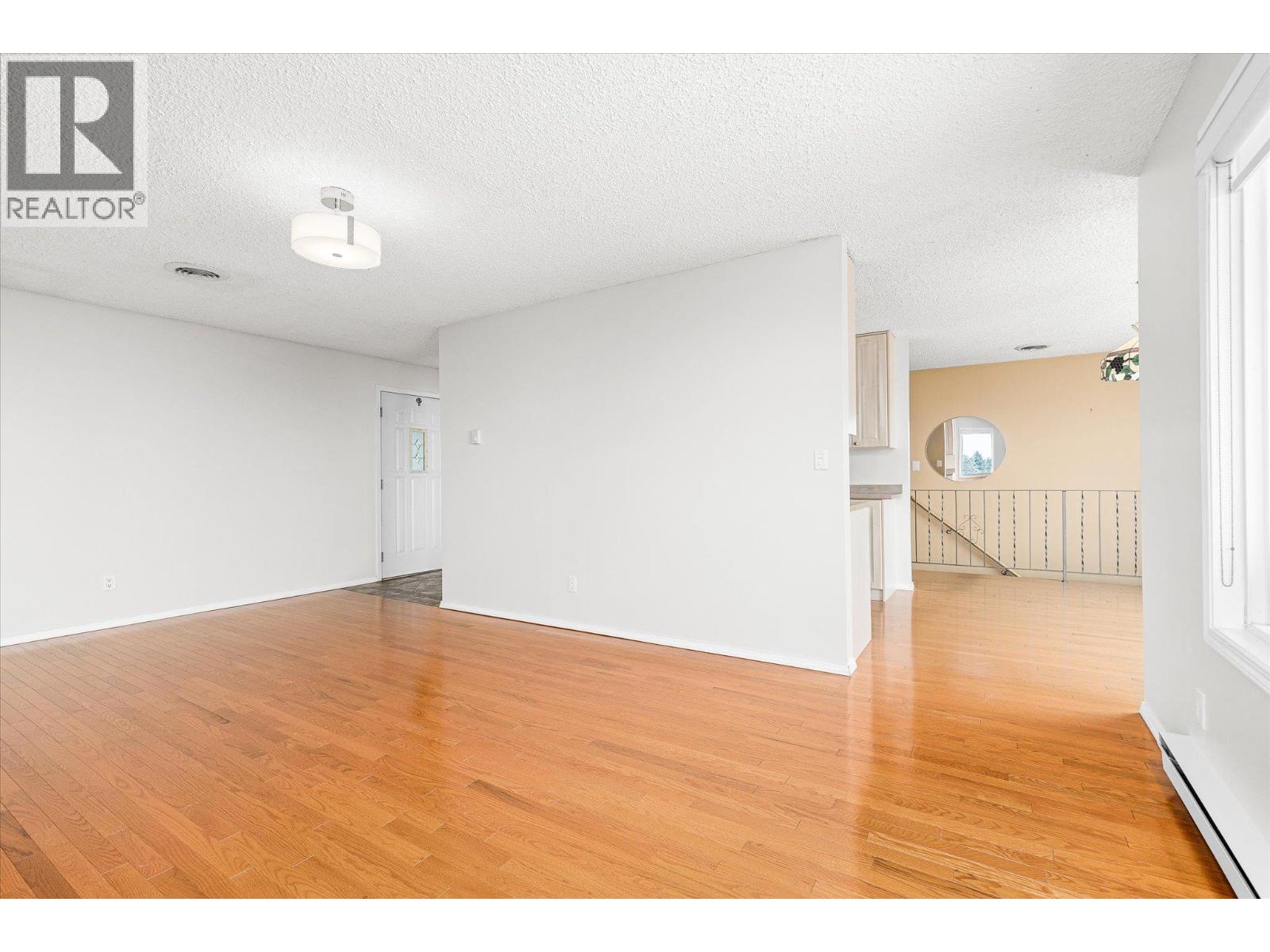 13890 Oyama Road, Lake Country, British Columbia  V4V 2B2 - Photo 11 - 10403375