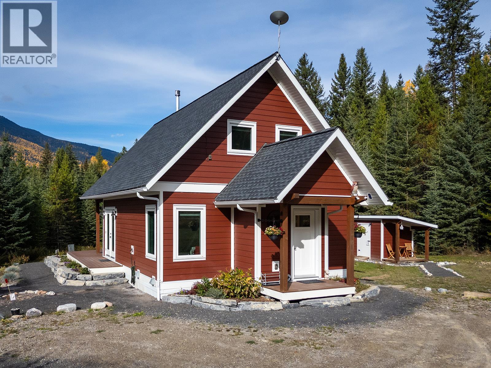 2423 Goat Mountain View Road, Golden, British Columbia  V0A 1H1 - Photo 5 - 10403435