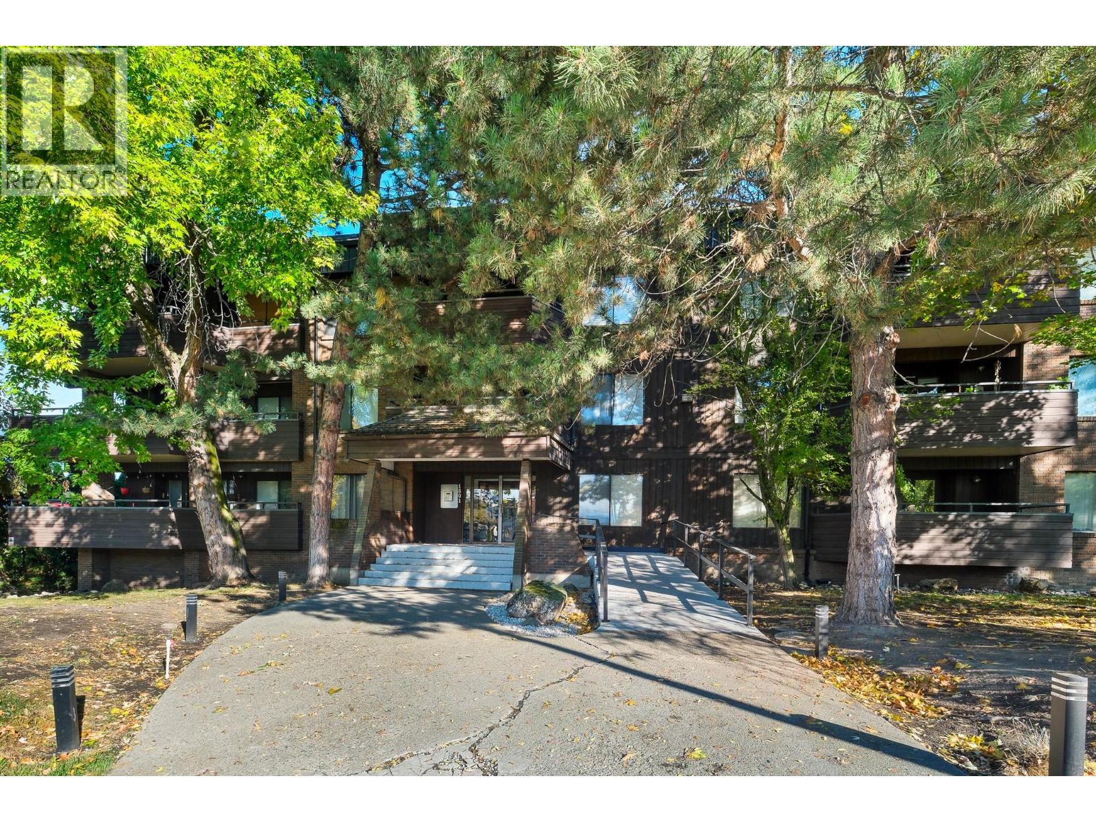 1801 32 Street Unit# 303, Vernon, British Columbia  V1T 5K4 - Photo 1 - 10402877