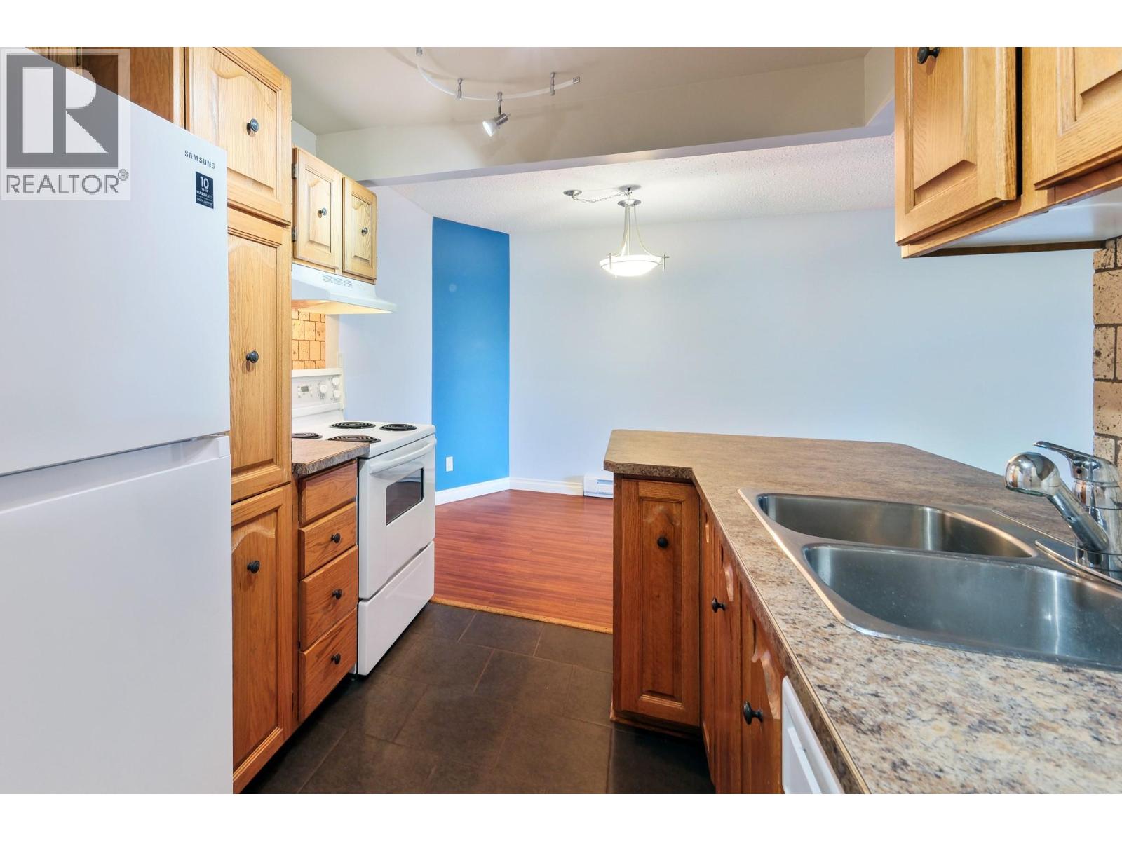 1801 32 Street Unit# 303, Vernon, British Columbia  V1T 5K4 - Photo 4 - 10402877