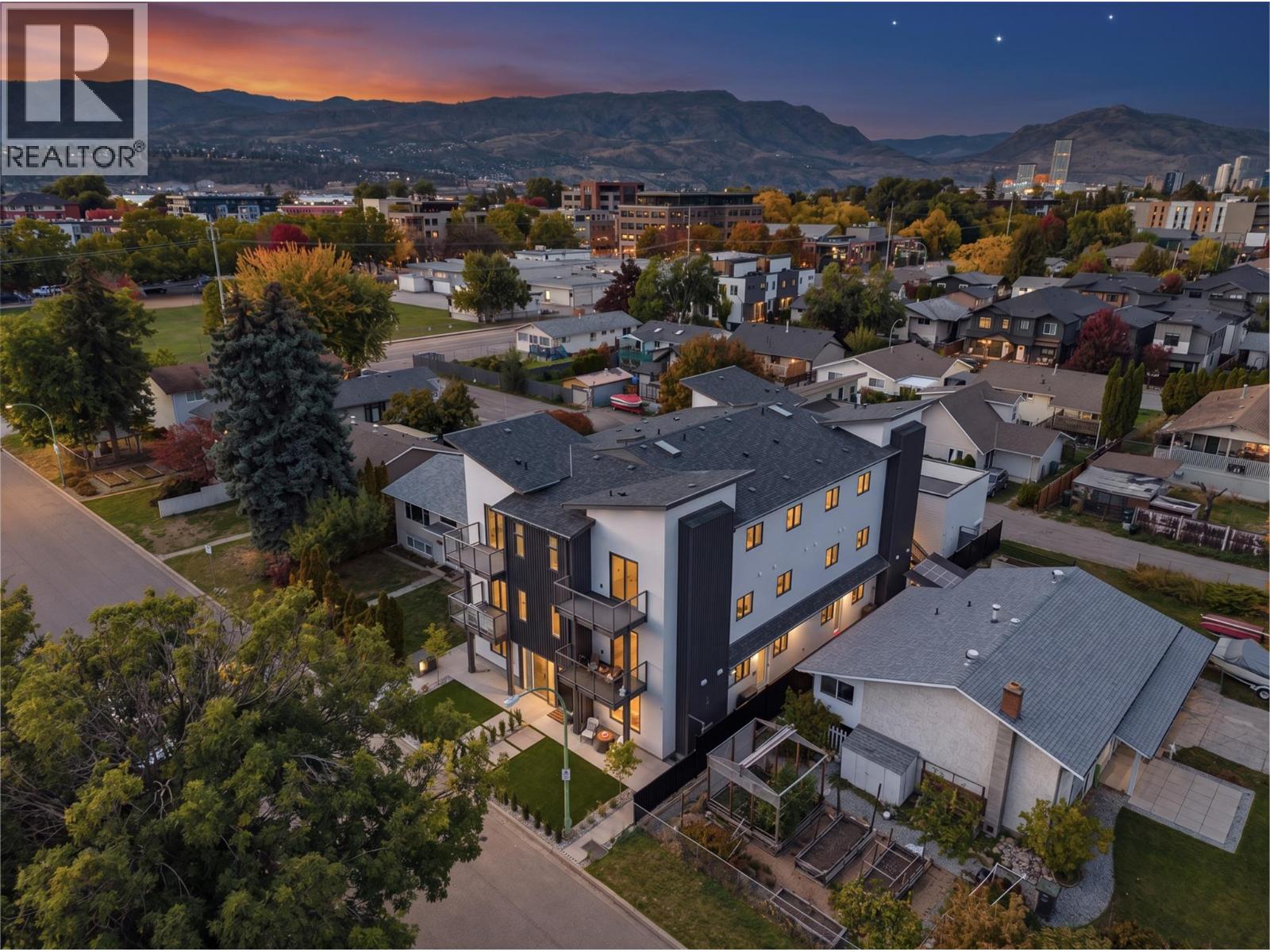 777 Coopland Crescent Unit# 1, Kelowna, British Columbia  V1Y 2V2 - Photo 2 - 10403422