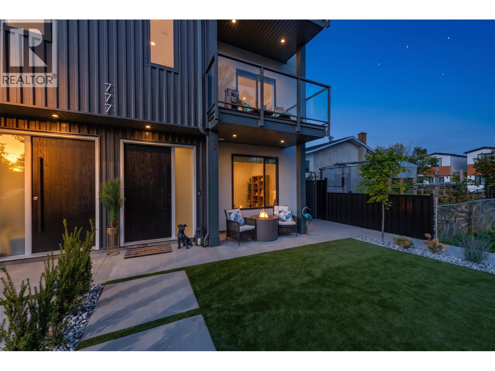 777 Coopland Crescent Unit# 1, Kelowna, British Columbia  V1Y 2V2 - Photo 3 - 10403422
